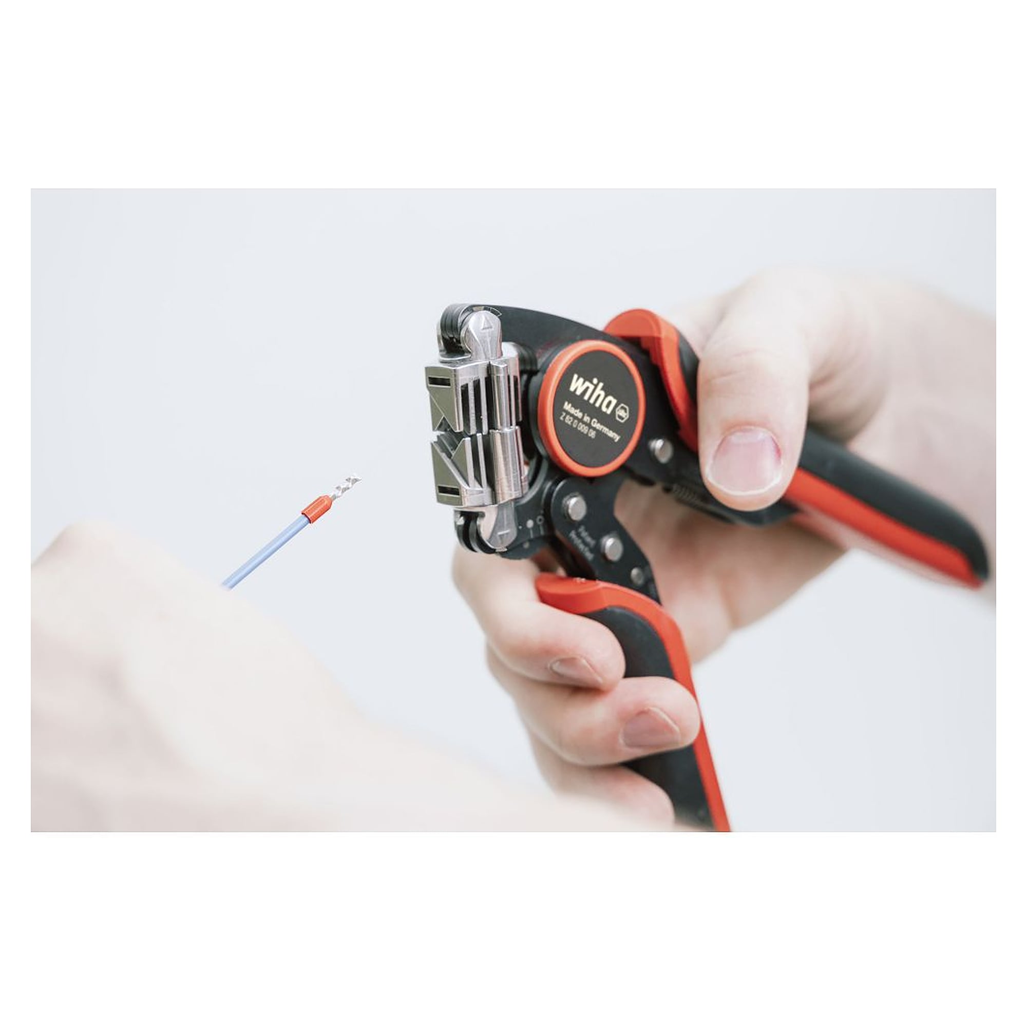 Crimpwerkzeug automatisch für Aderendhülsen 0,08-16 mm², 360° drehbarer Crimpkopf - Wiha 45223