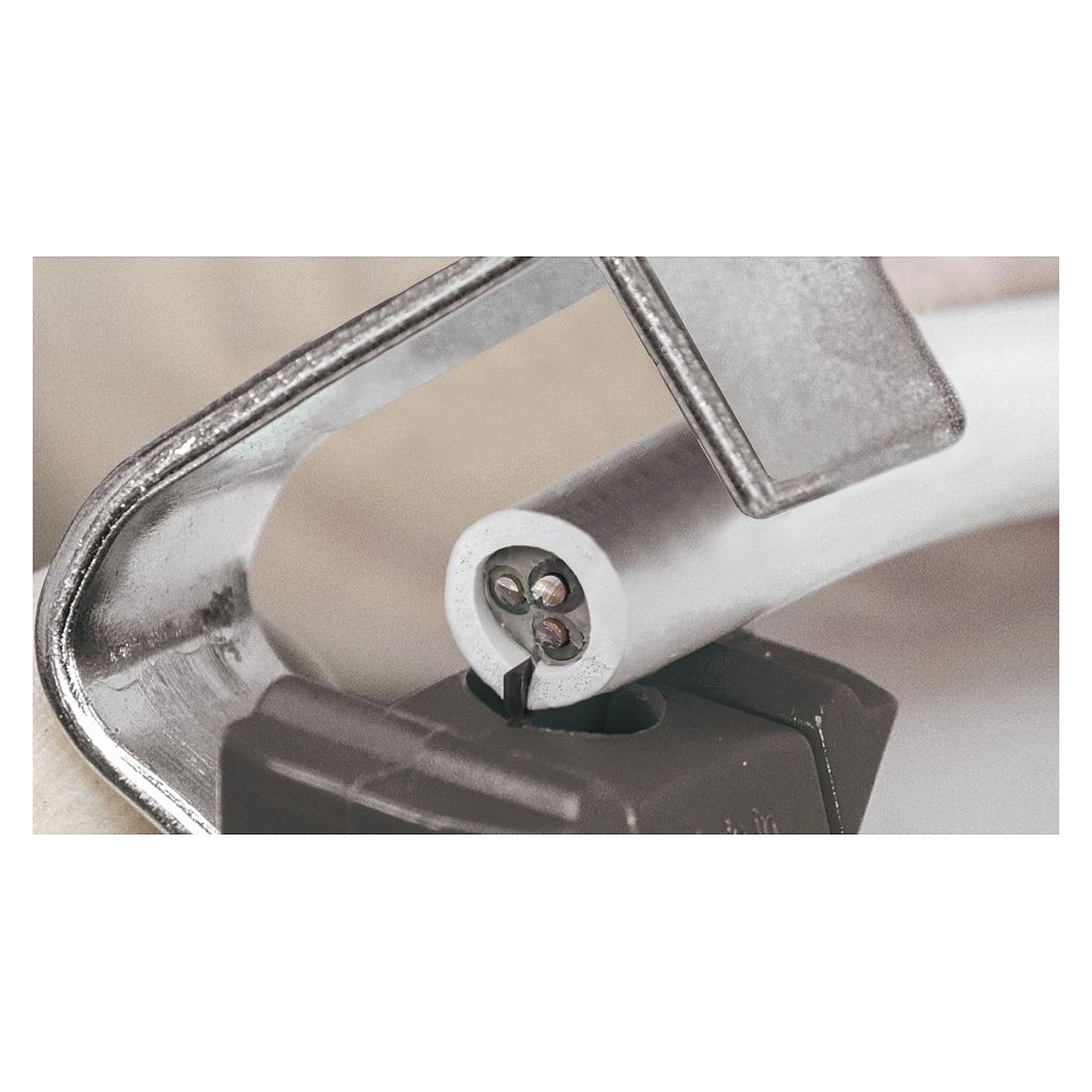 Outil de dénudage lame auto-rotative câbles ronds 4-28 mm - Wiha 44240