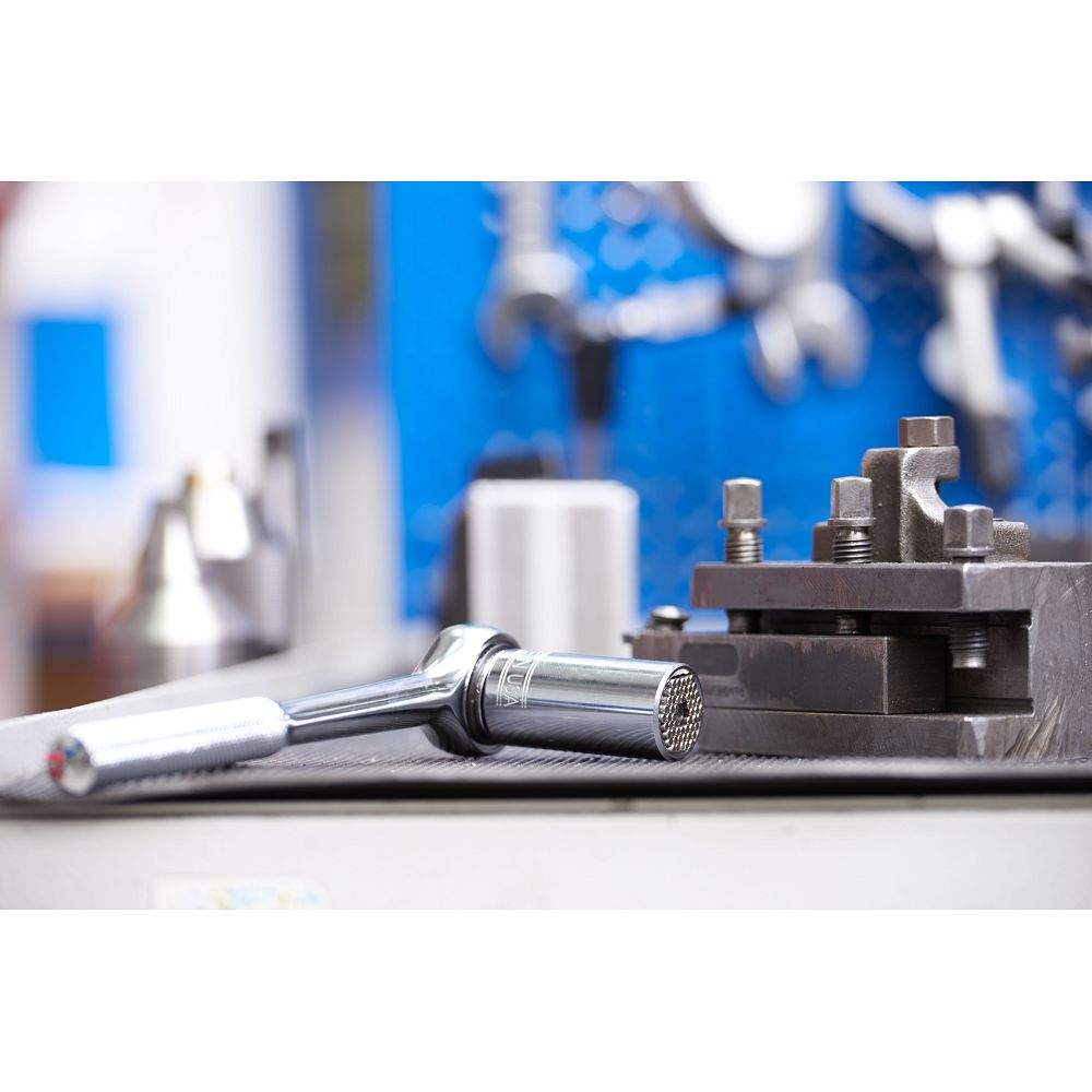 Douille Gripper 3/8", universelle 7-19 mm, jusqu'a 80 Nm - Wiha 09400