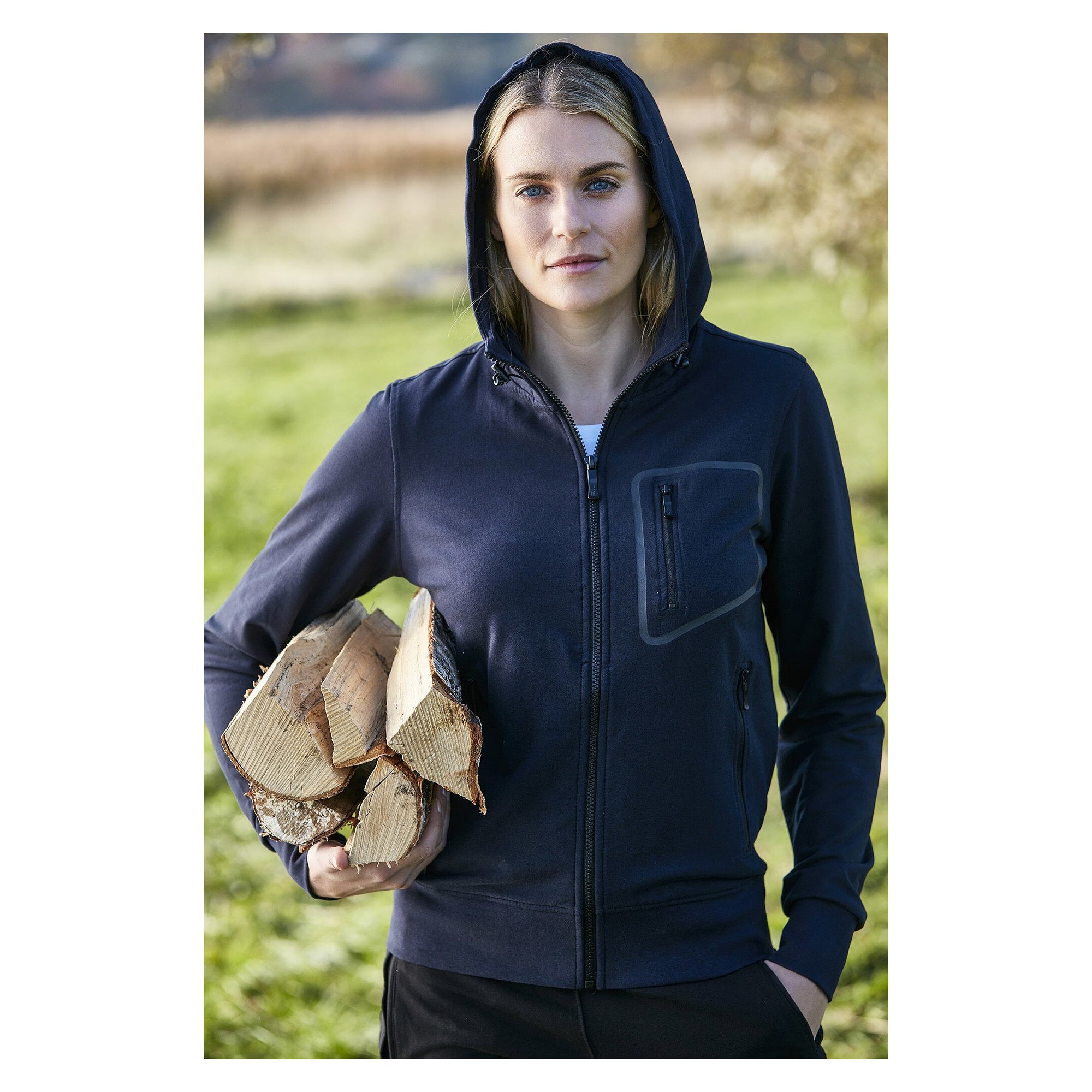 Veste sweat à capuche zippée femme Mia avec stretch, noire - South West 1000238001