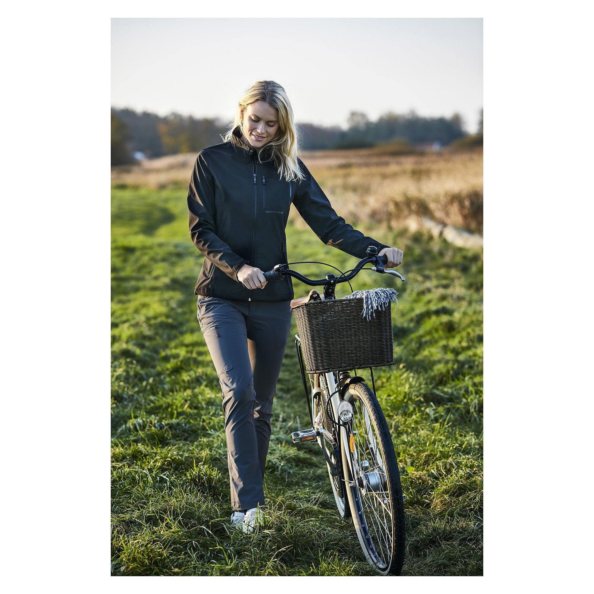 Veste softshell femme Victoria avec membrane TPU, déperlante et coupe-vent, rouge - South West 1000354607