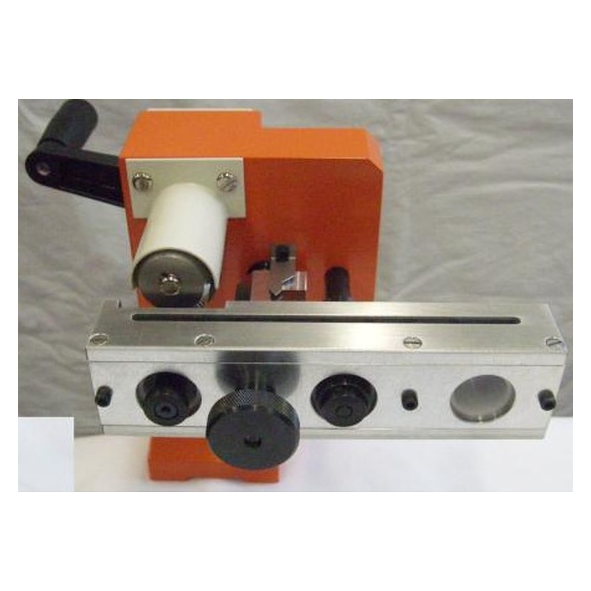 Appareil de coupe pour composants radiaux, pas de 15 mm, type 1,3/radial - Burst&Zick C 066 H Raster 15 mm