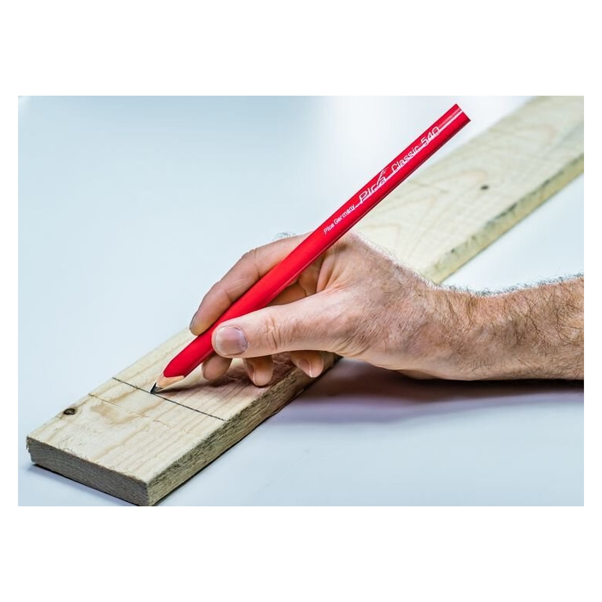 Carpenter's pencil oval 24 cm, graphite lead 2H, 100 pieces in display box - Pica 540/24-100