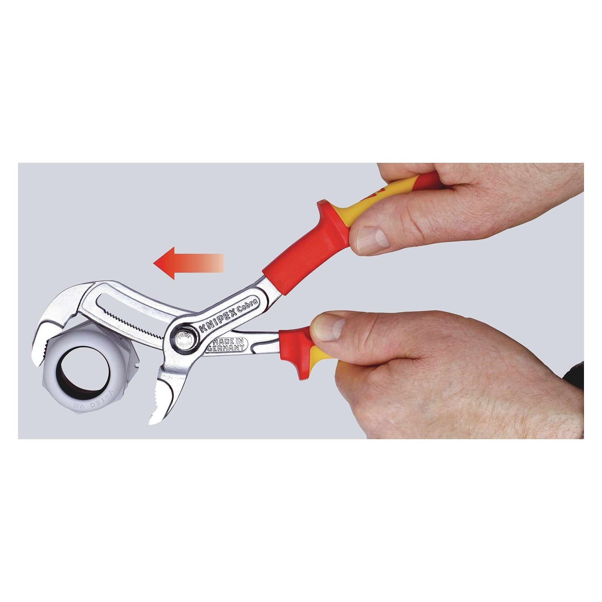 Pince multiprise Cobra VDE high-tech isolée selon IEC 60900, tubes jusqu'à 50 mm, chromée, 250 mm - Knipex 87 26 250 SB