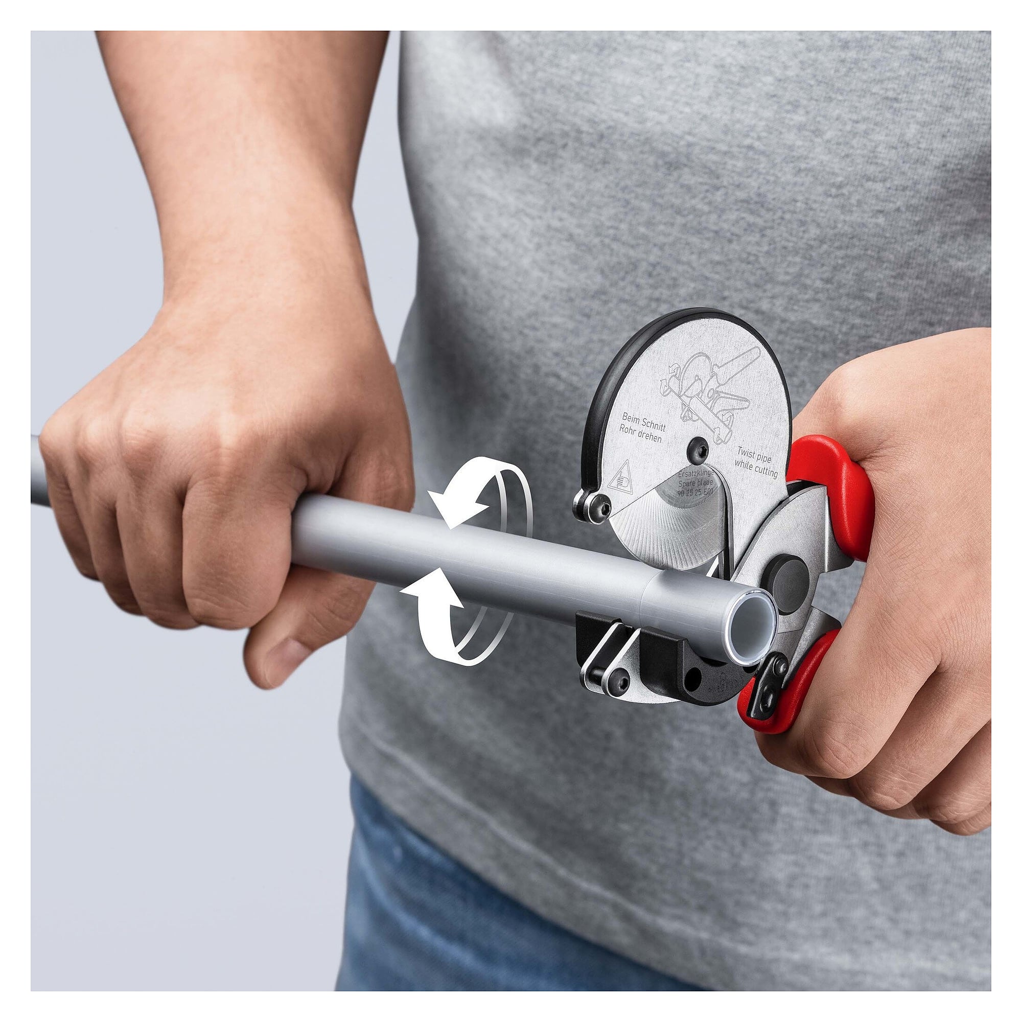 Pipe cutter for composite and plastic pipes up to Ø 26 mm, rotating cutting wheel, 210 mm - Knipex 90 25 25
