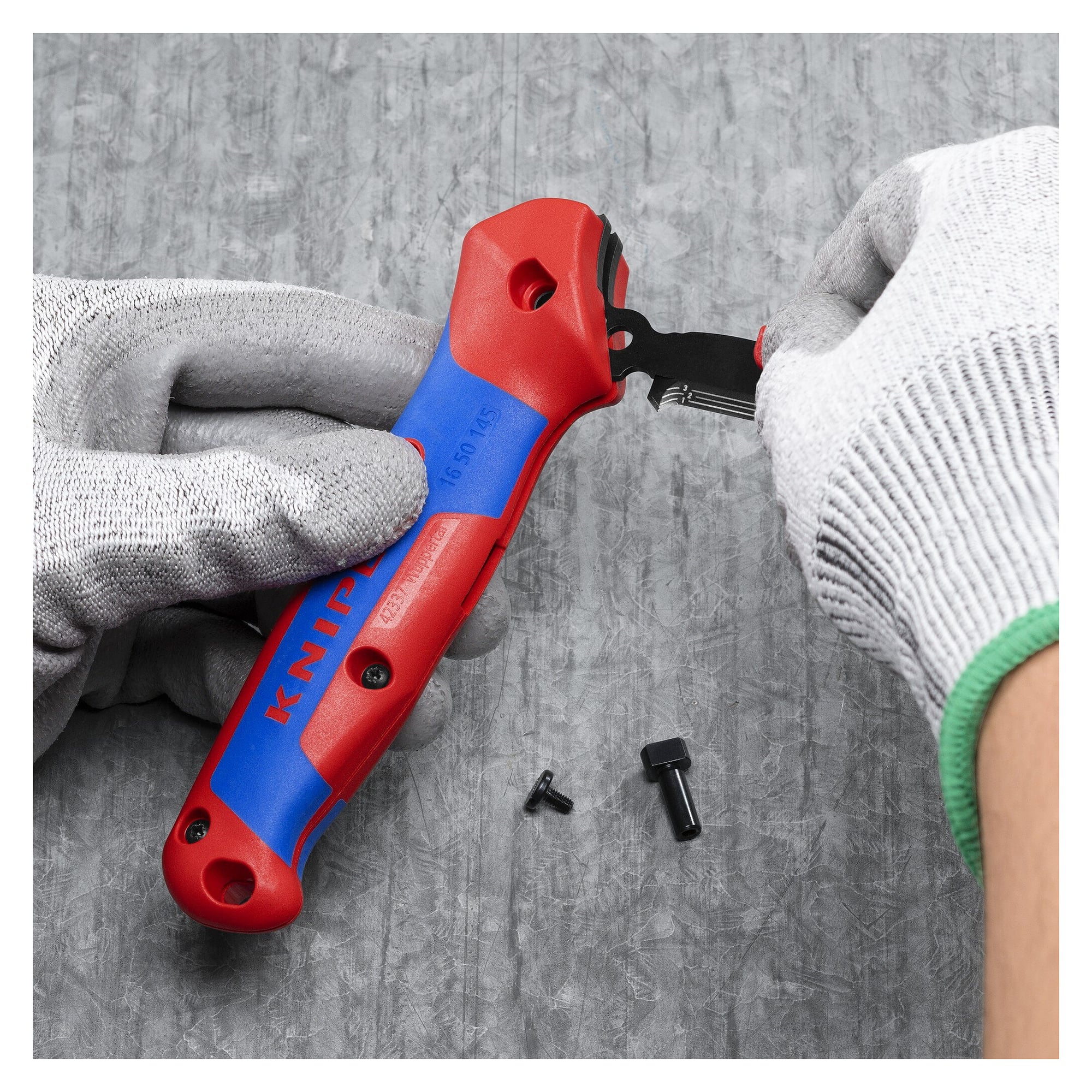 Dismantling knife with sliding shoe and ratchet function, sheaths up to 7 mm wall thickness - Knipex 16 50 145 SB