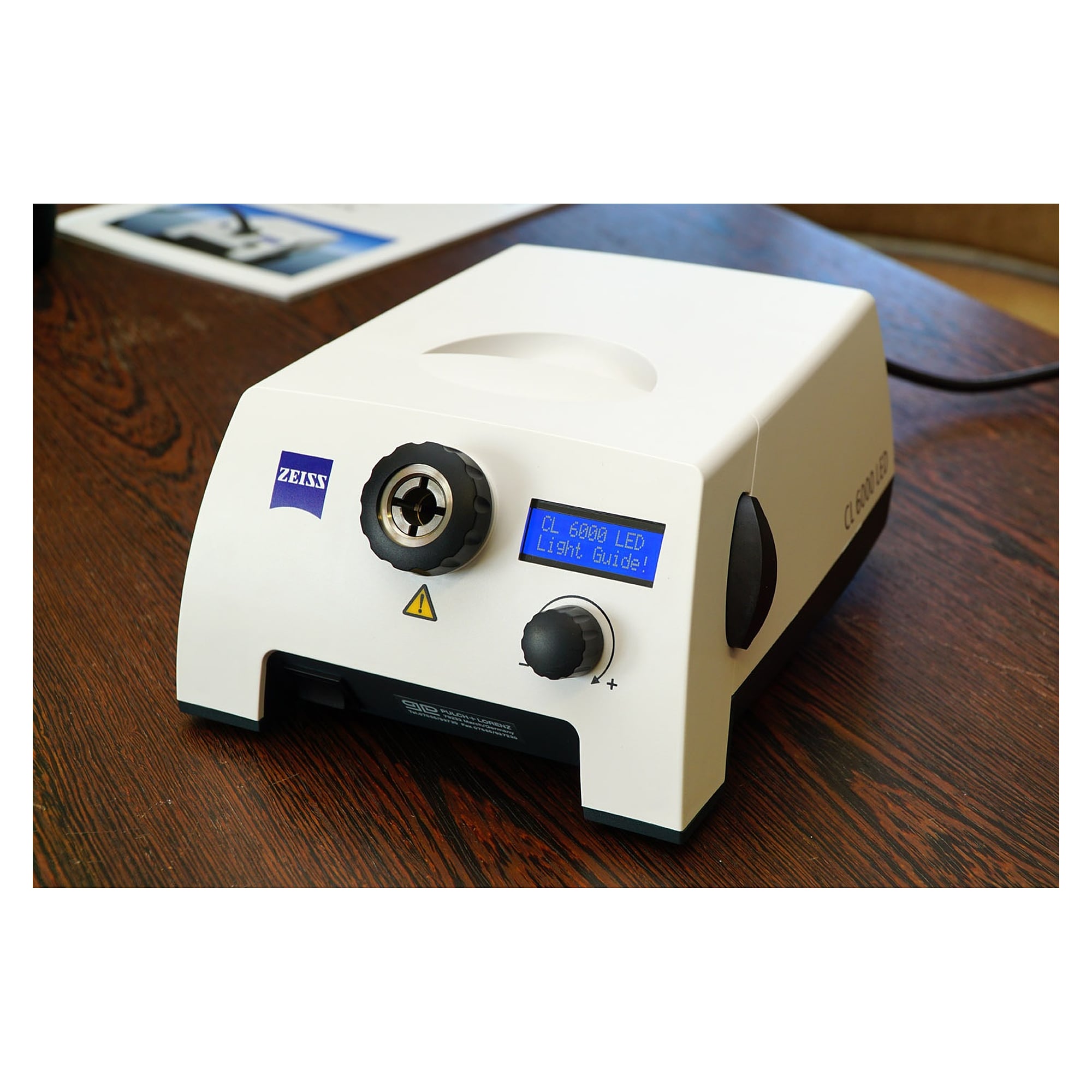 Source de lumière froide CL 6000 LED pour guides de lumière en microscopie - Pulch & Lorenz 435700-9101-000
