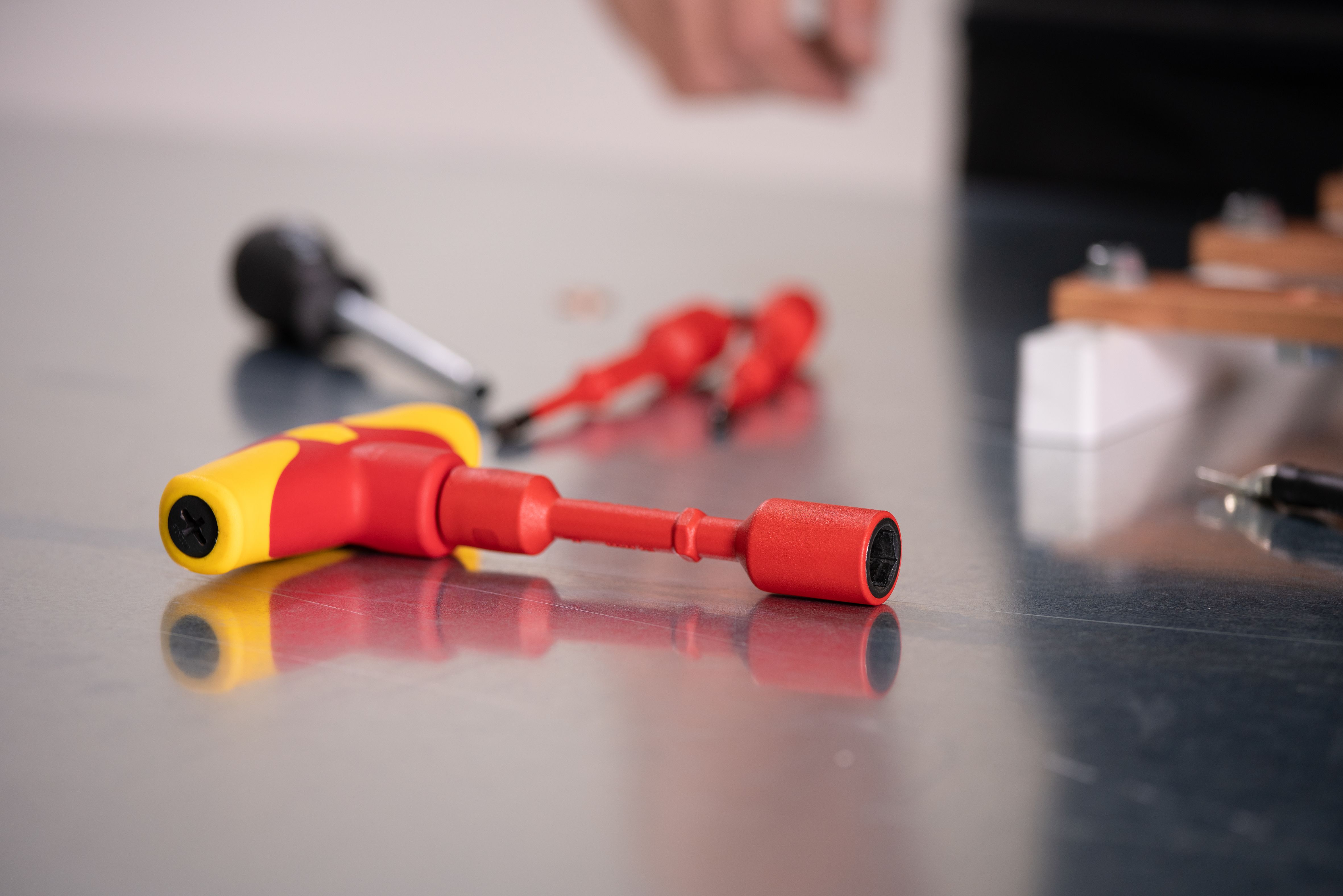 Torque screwdriver with T-handle TorqueVario-S T electric 5-14 Nm - Wiha 43177