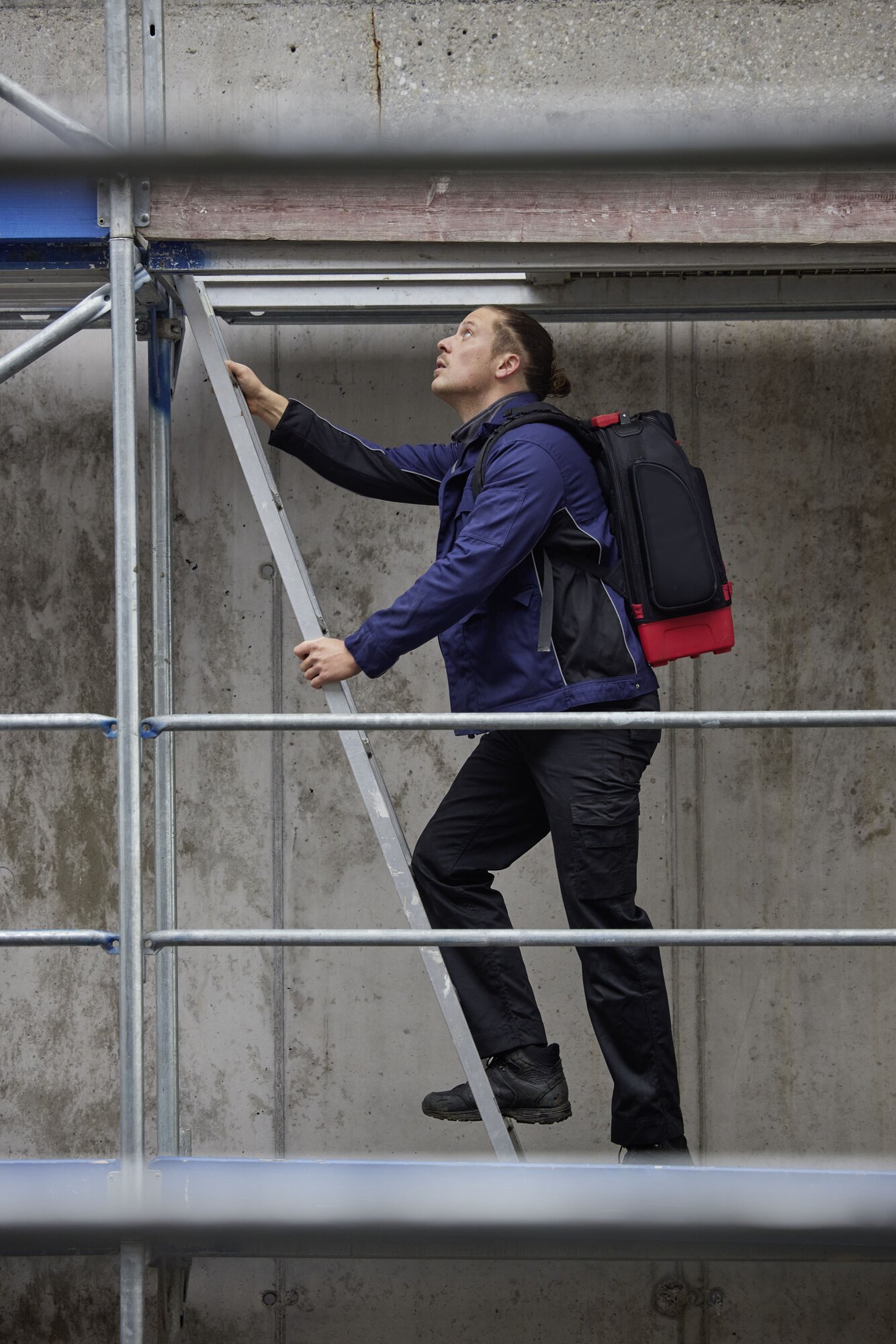Werkzeugrucksack mechanic 41-tlg. für Handwerker mit Profi-Handwerkzeug - Wiha 45529