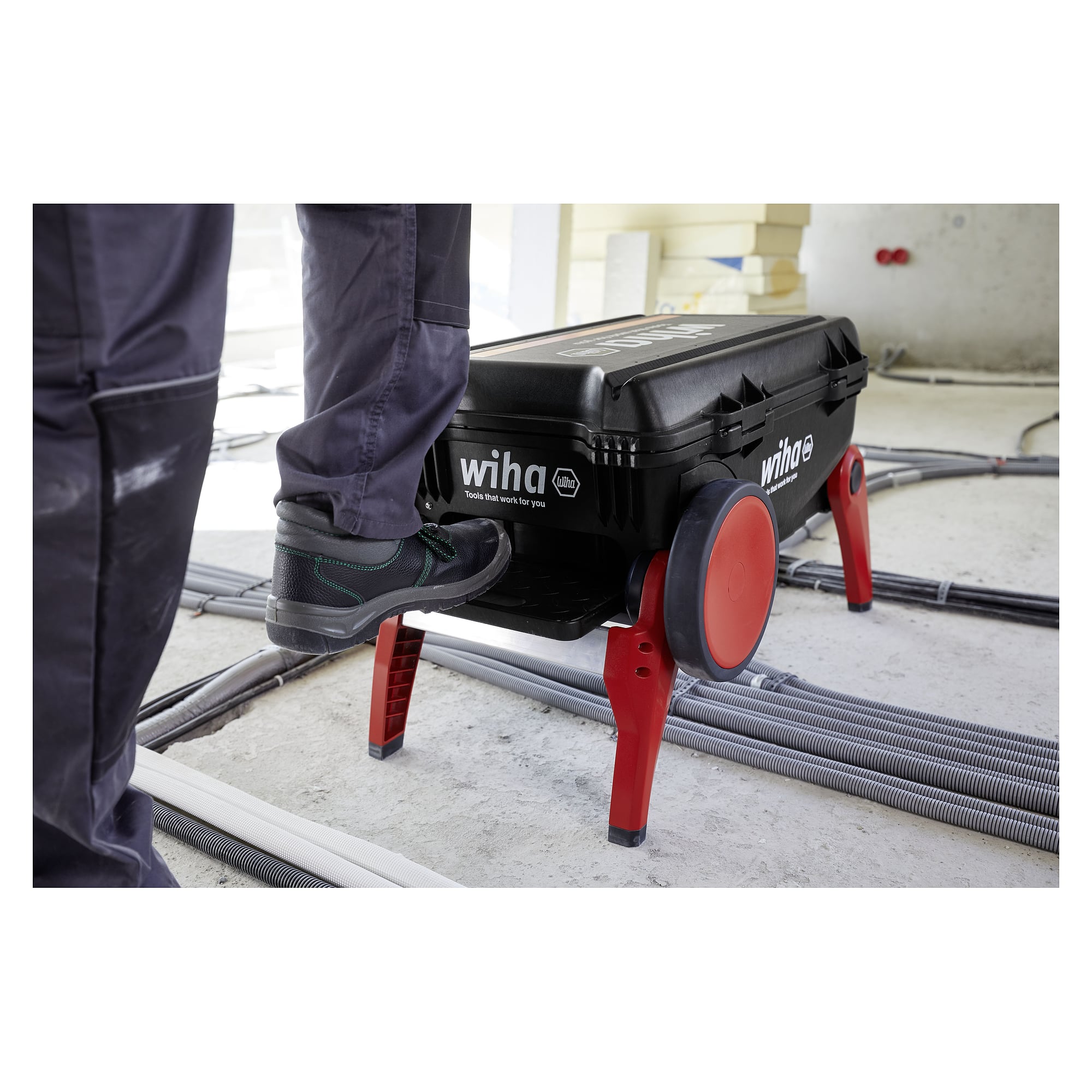 Werkzeugkoffer XXL 4 Trolley electric 80-tlg. mit Elektrikerwerkzeug - Wiha 45734