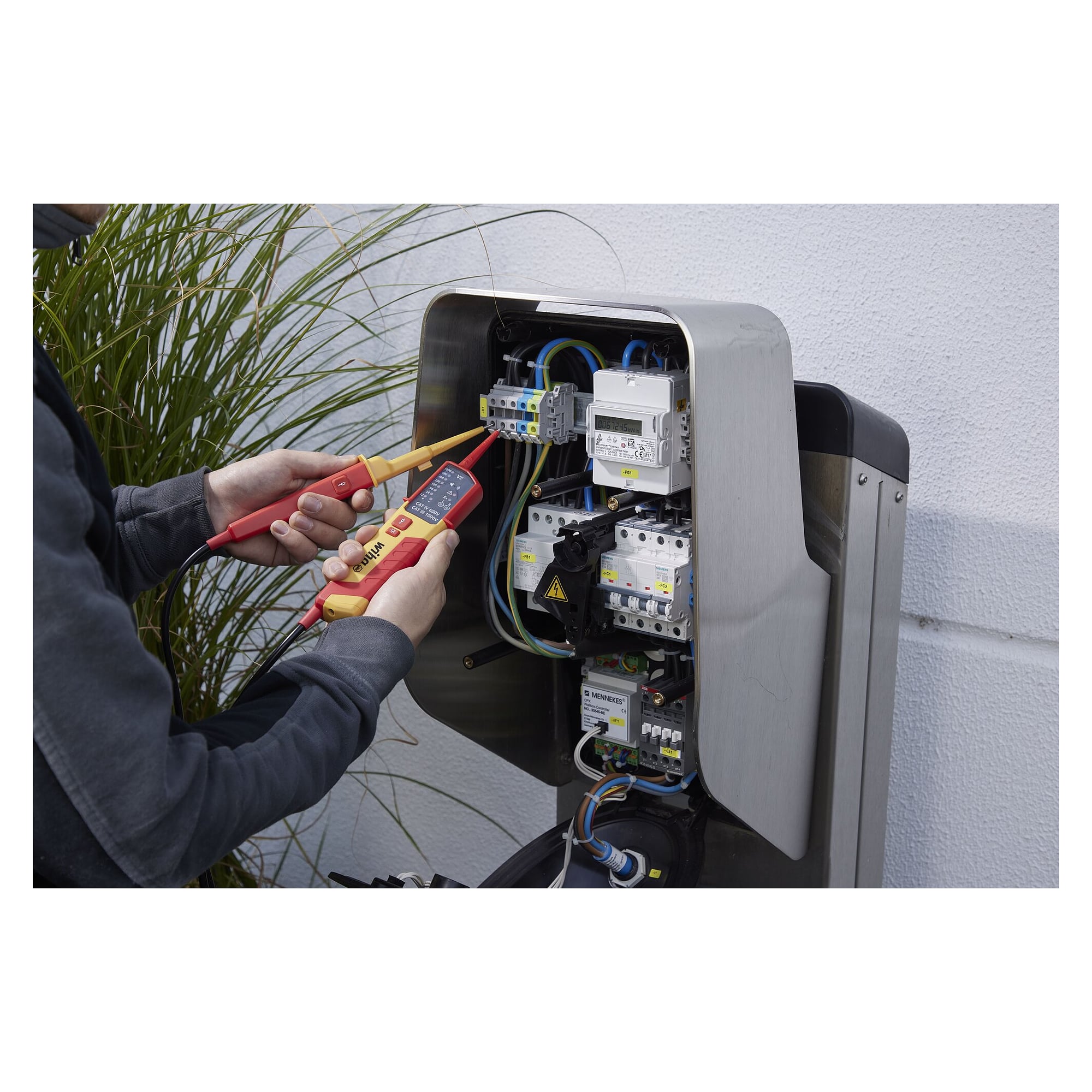 Spannungs- und Durchgangsprüfer 12-1.000 V AC, CAT IV, IP64 inkl. Batterien - Wiha 45216