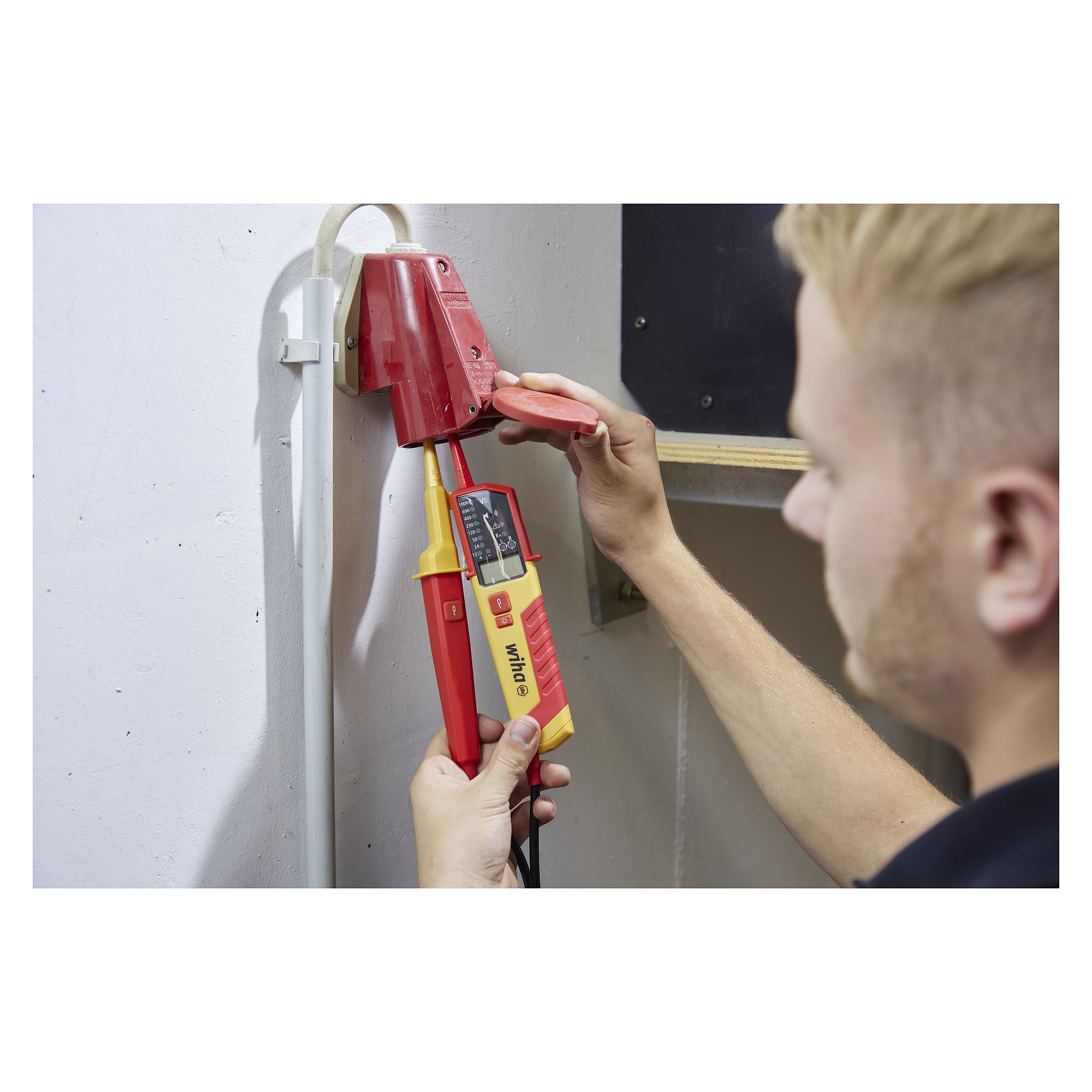 Testeur de tension et de continuité 0,5-1 000 V AC, CAT IV, LCD, IP64 avec piles - Wiha 45217