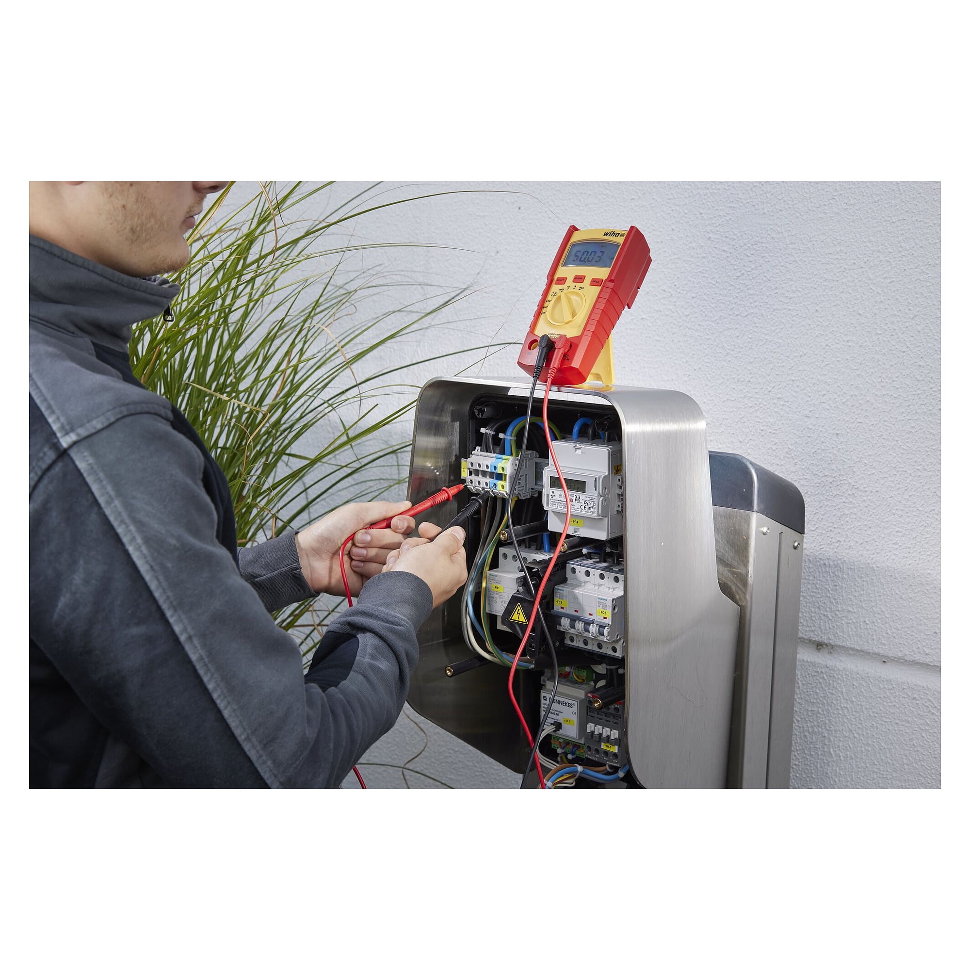 Digitales Multimeter 600 V AC/DC, CAT IV, automatische Messbereichswahl - Wiha 45218