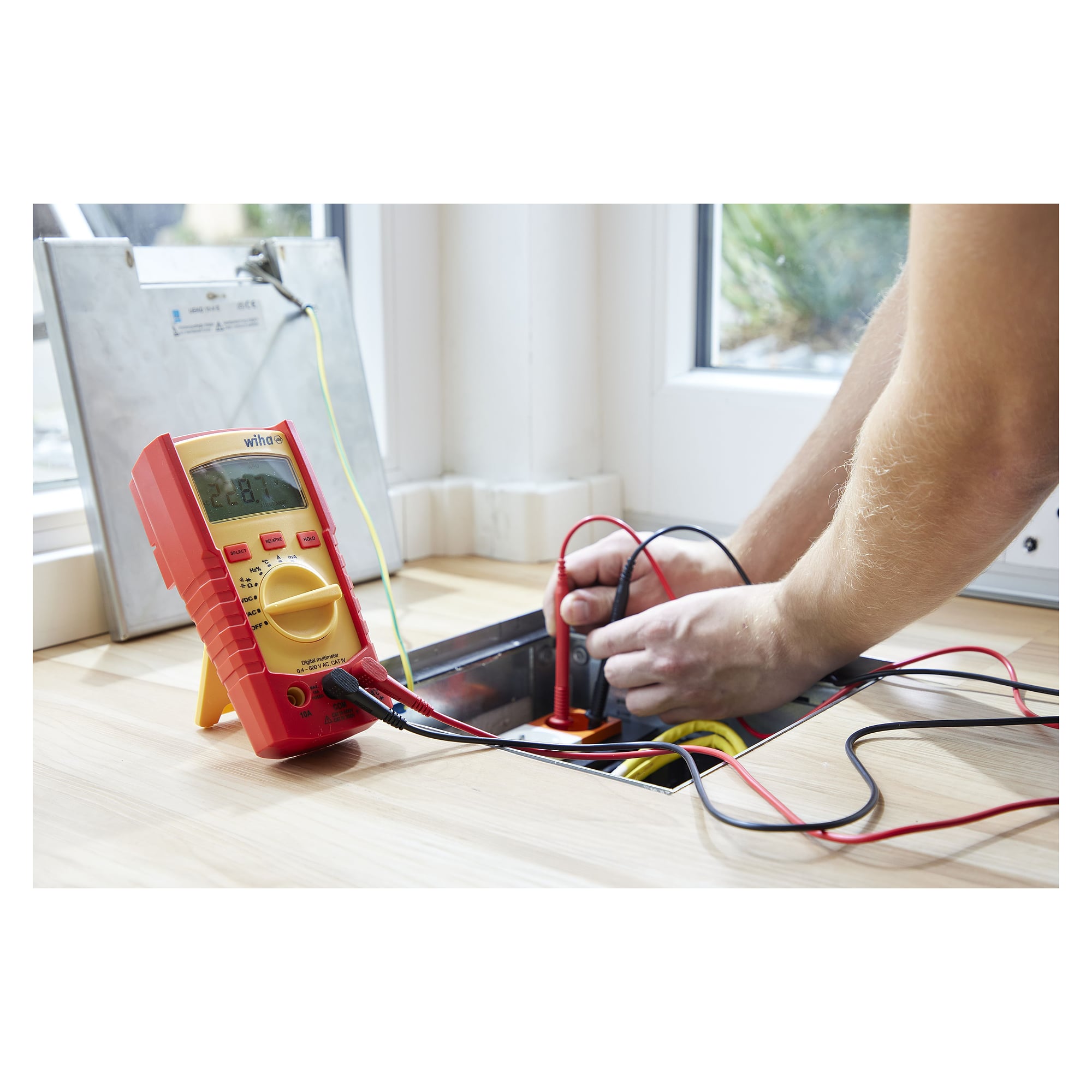 Digitales Multimeter 600 V AC/DC, CAT IV, automatische Messbereichswahl - Wiha 45218