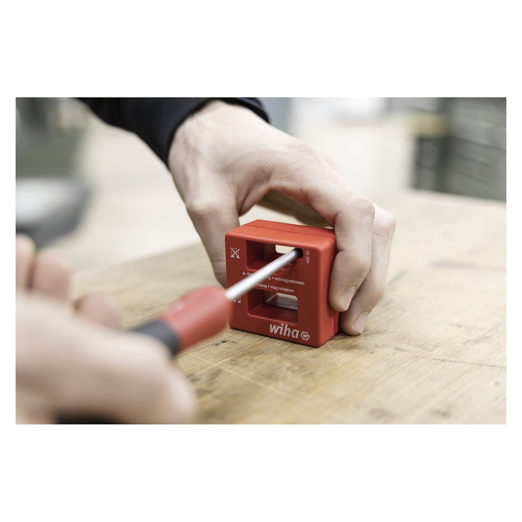 Magnetisierer und Entmagnetisierer für Schraubendreher und Stahlwerkzeuge - Wiha 02568