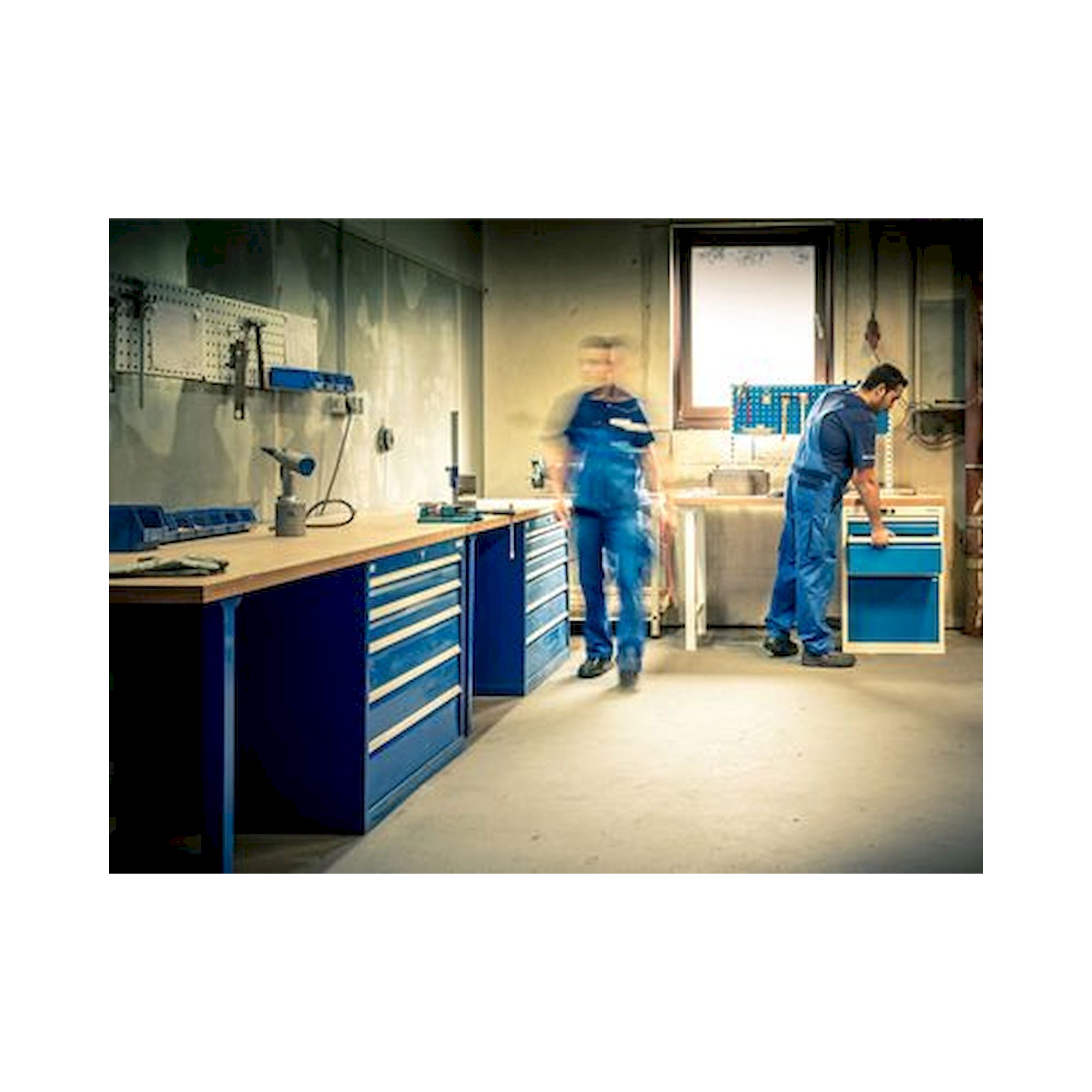 Reihenwerkbank, Tiefe 600 mm, R 24-16, Schubladenanzahl: 4 - Bedrunka+Hirth 03.068.103