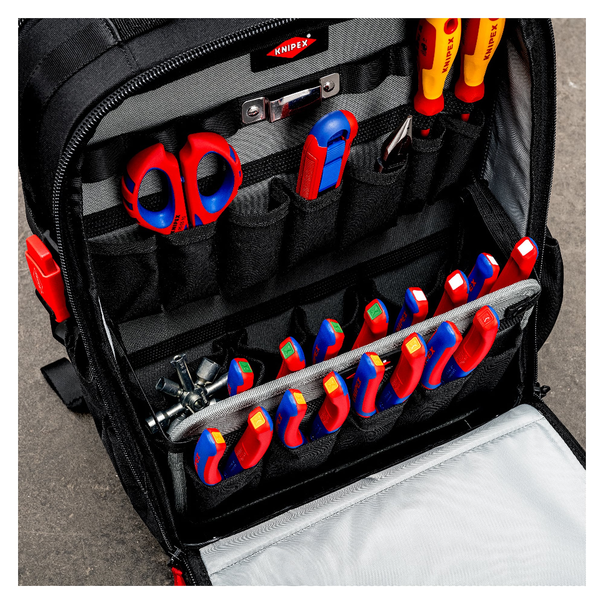ColorCode Clips red for marking tools with KNIPEXtend, pack of 10