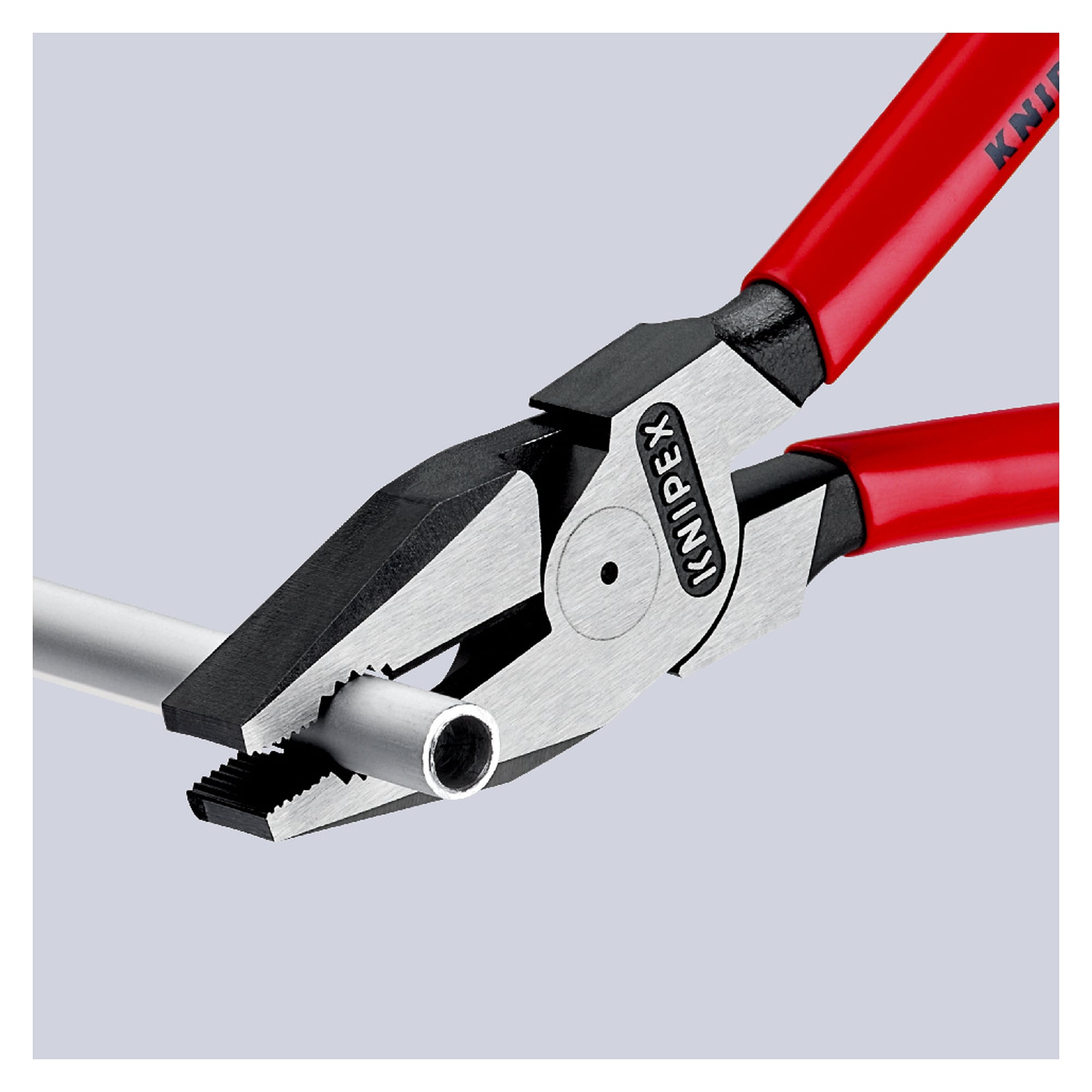 High leverage combination pliers, black atramentized, 35% less effort, 180 mm