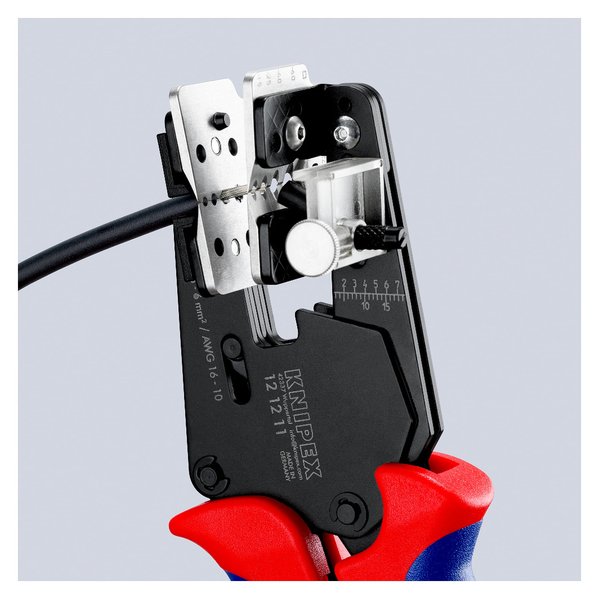 Pince à dénuder de précision à couteaux de forme pour câble PV 1,5 à 6 mm², AWG 16 à 10, 195 mm