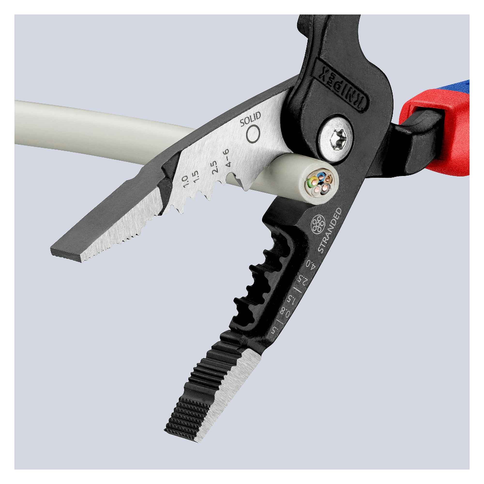 Multifunktions-Elektrikerzange metrisches Modell zum Abisolieren von 0,75 bis 6 mm², 200 mm