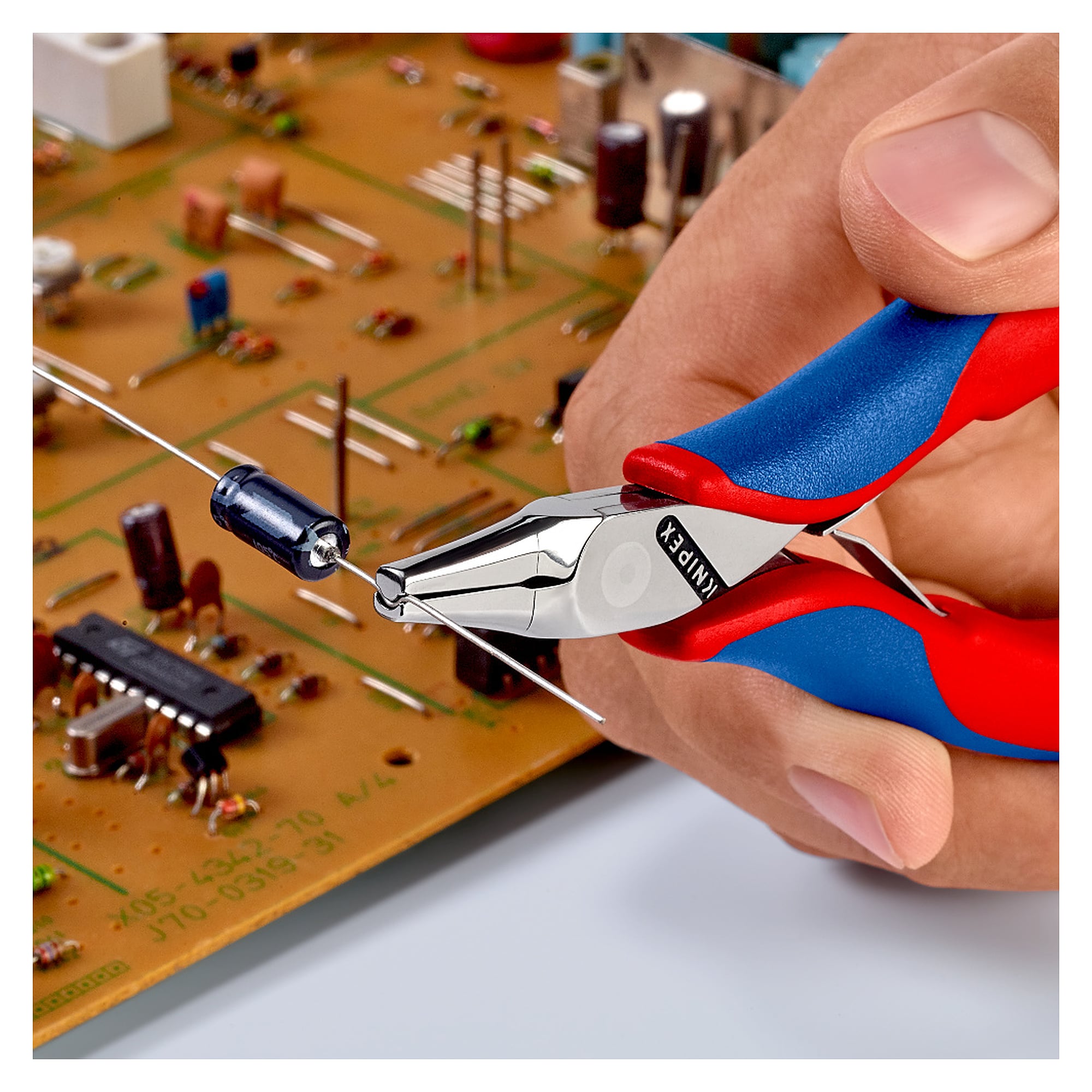 Pince à composants pour l'électronique pour plier les fils, becs de 23,0 mm, 130 mm