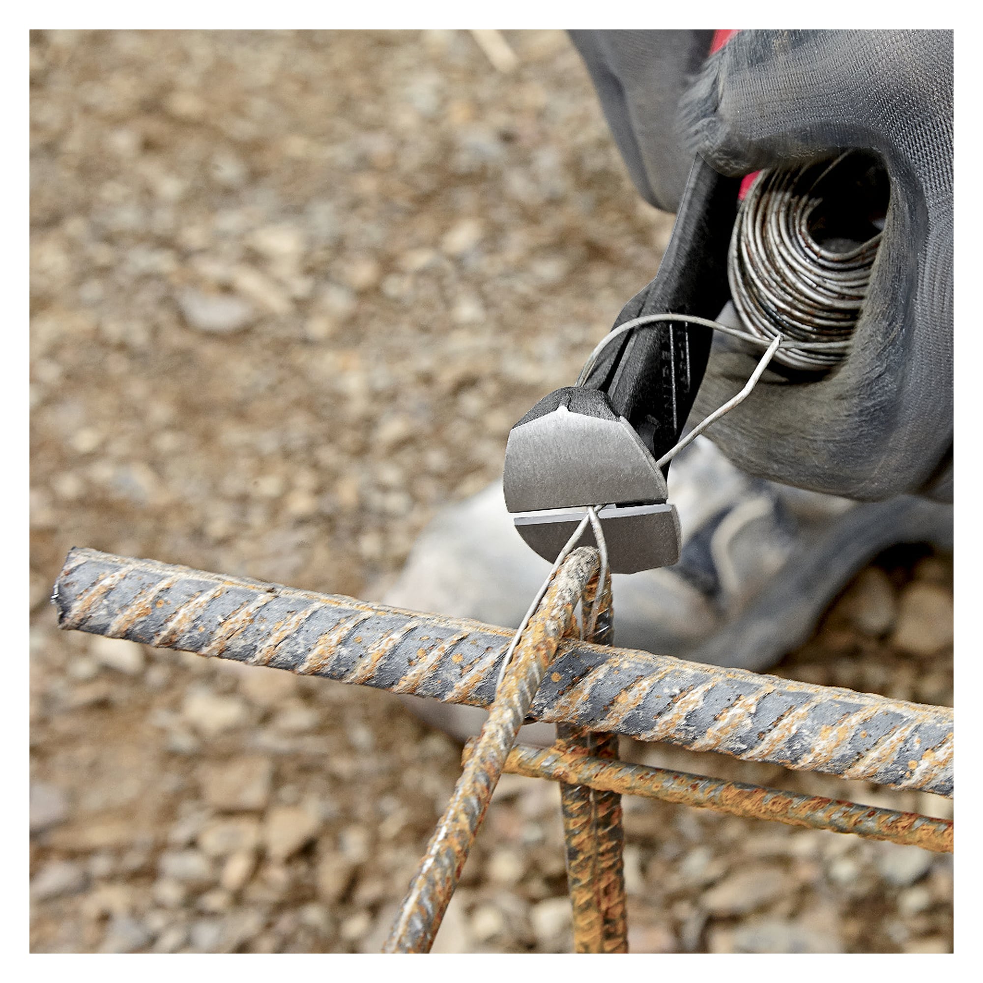 Pince coupante devant 280 mm pour fil à ligaturer, atramentée noir, fil dur jusqu'à Ø 3,2 mm