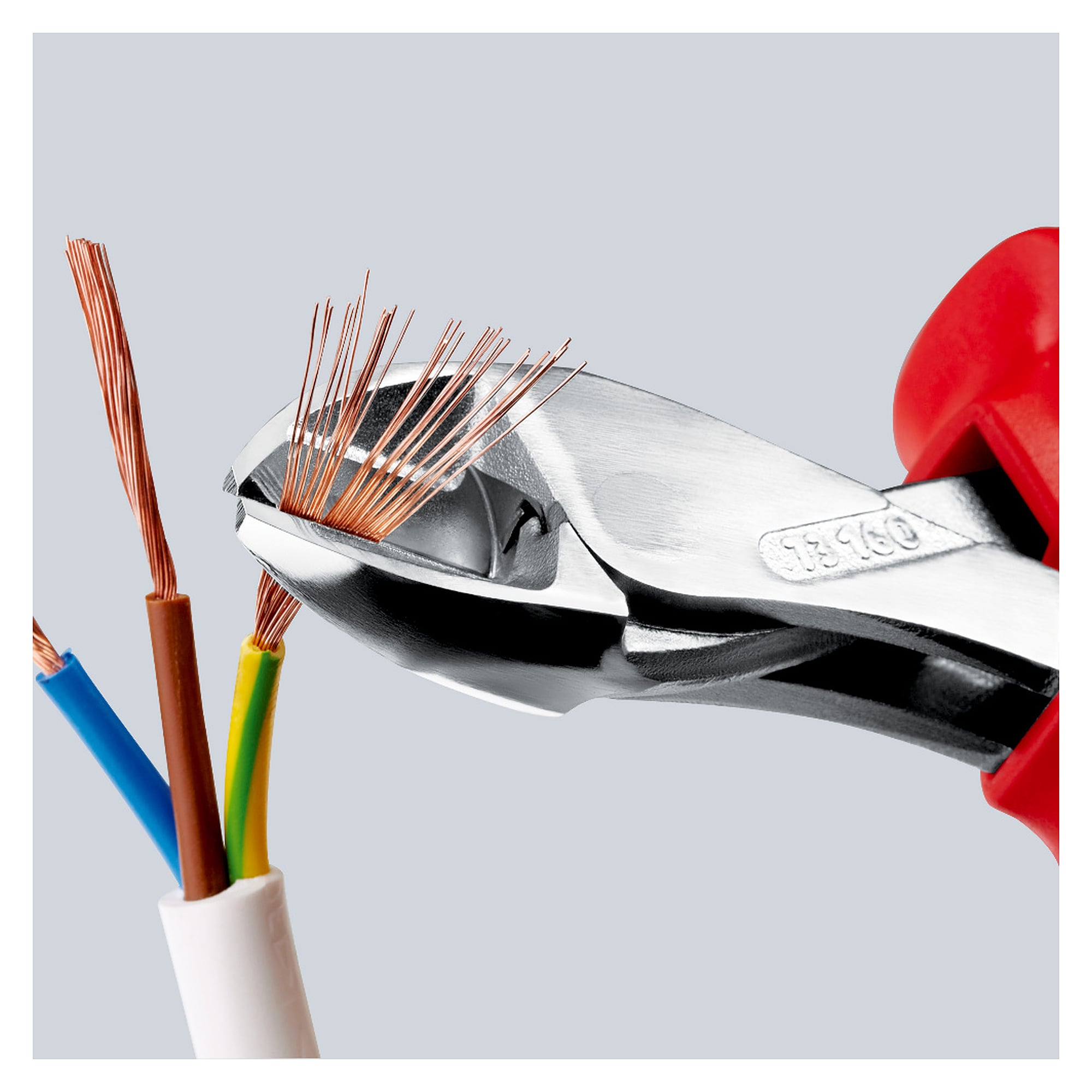 Pince coupante de côté compacte X-Cut® isolée selon IEC 60900 avec œillet de fixation, 160 mm