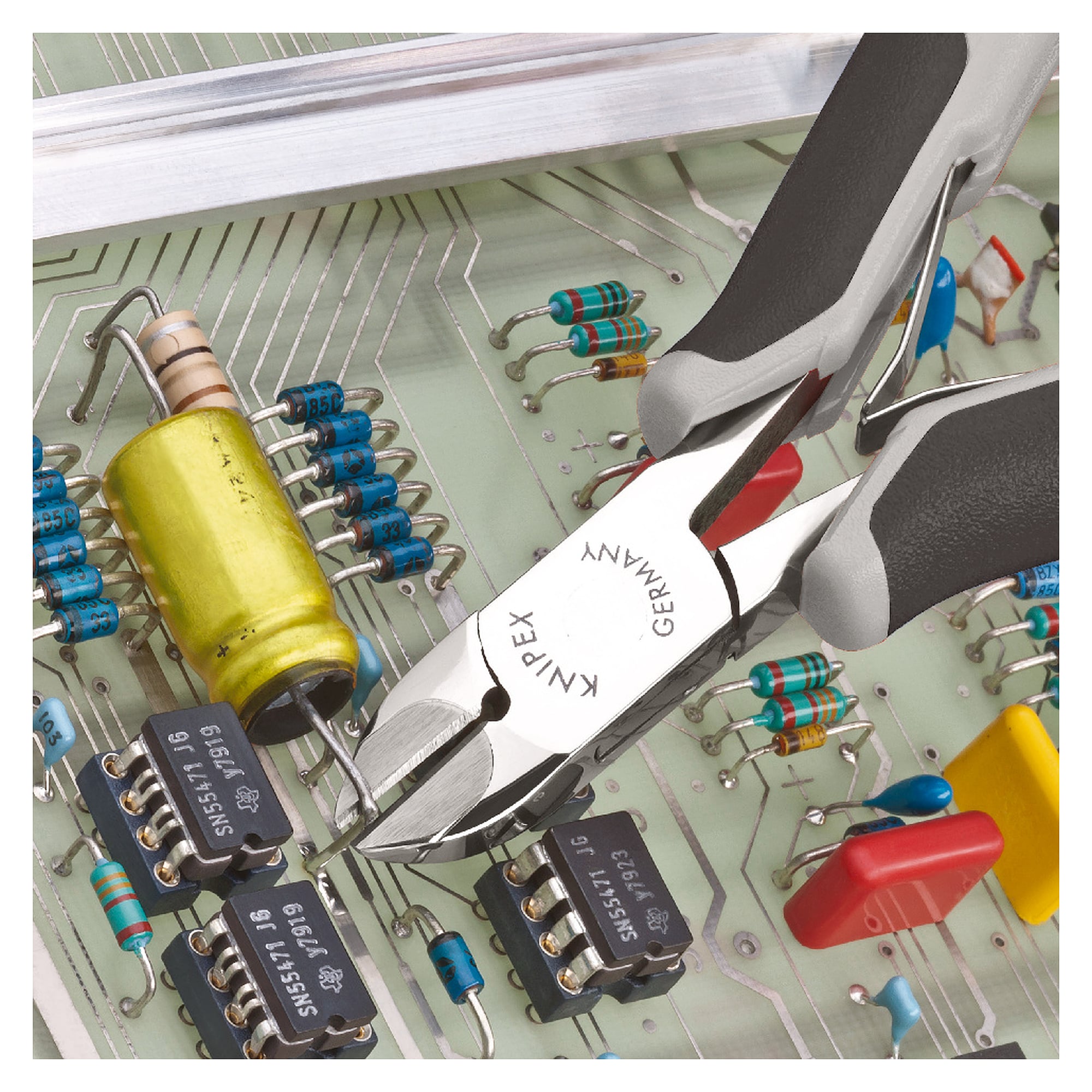 Elektronik-Seitenschneider ESD mit Hartmetallschneide, spitzer Kopf, harter Draht Ø 0,6 mm, 120 mm