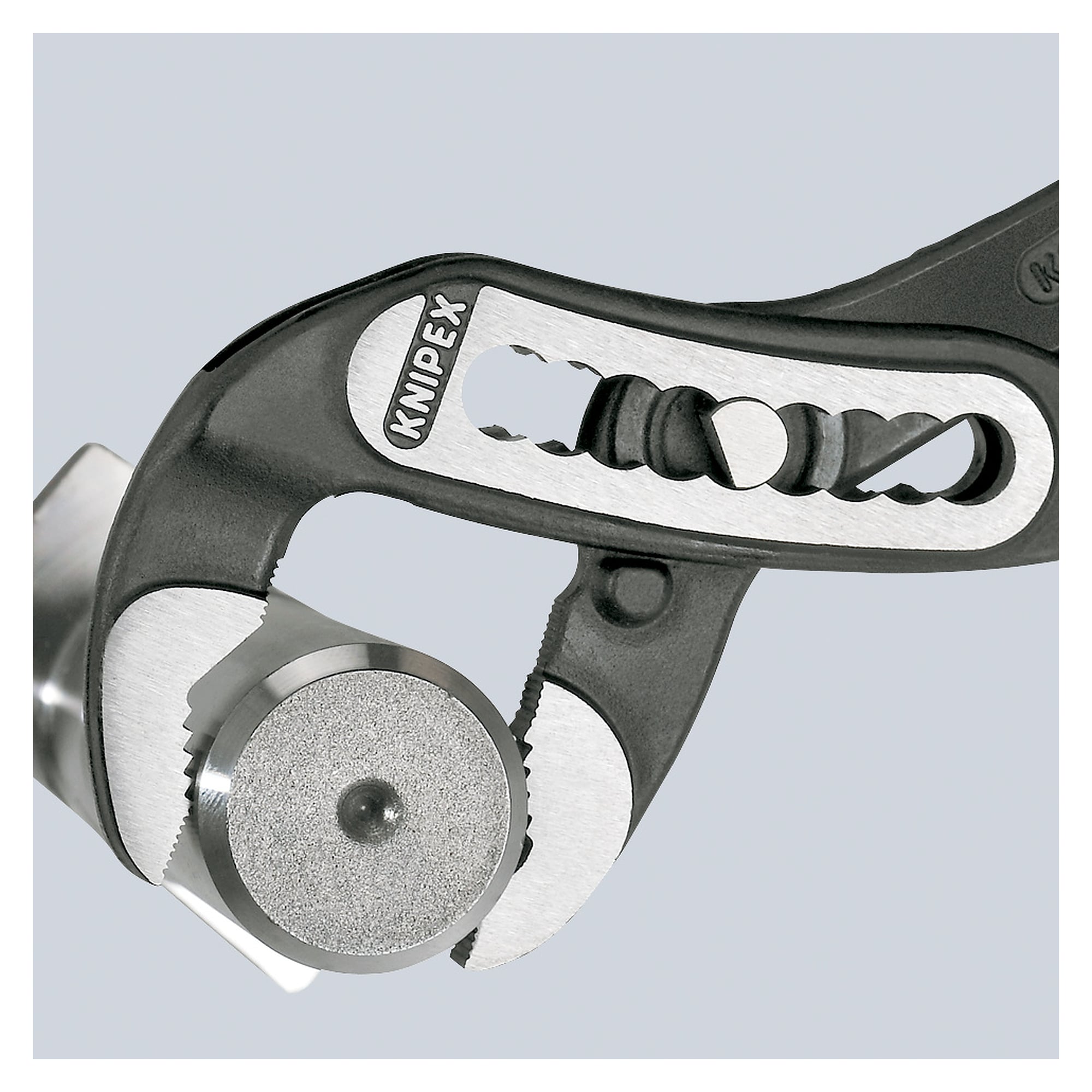 Alligator water pump pliers with 9-notch adjustment, pipes to 70 mm dia., 300 mm