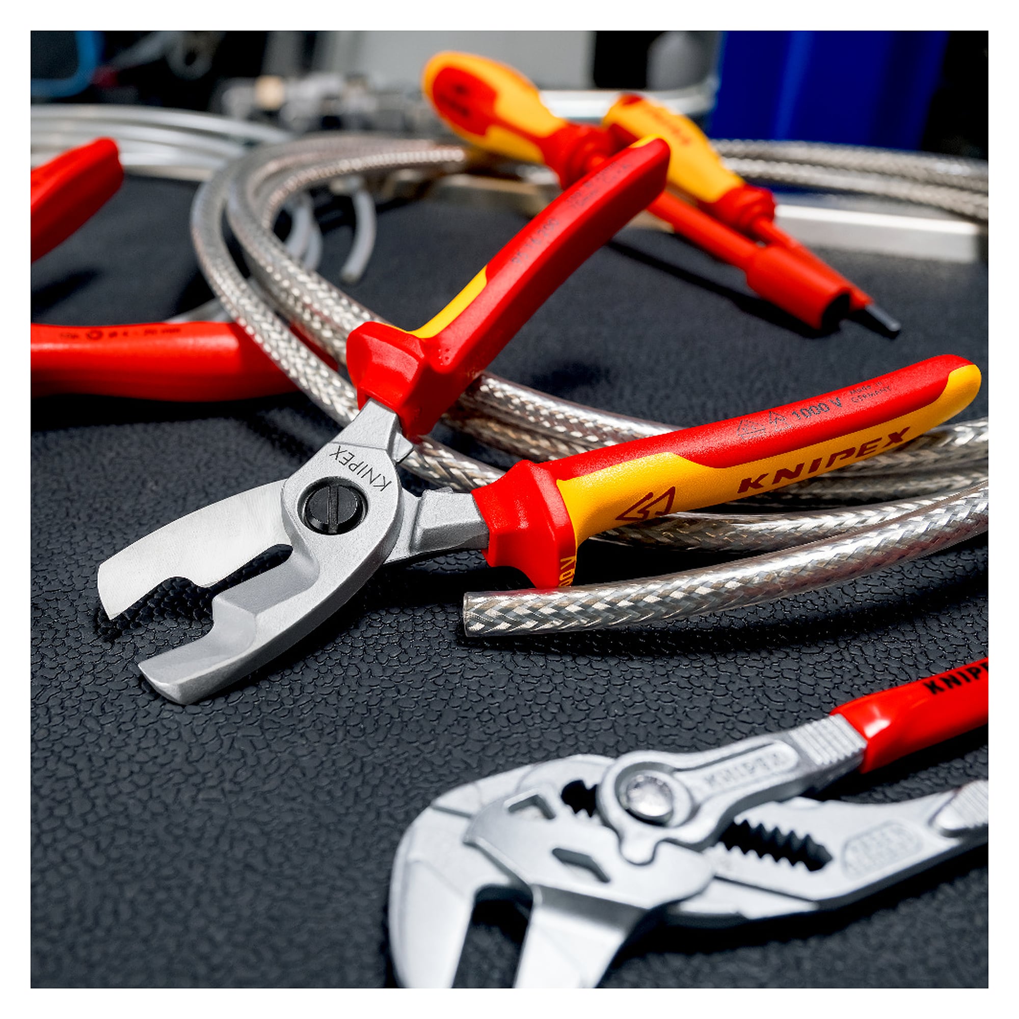 Pipe cutter for plastic composite pipes 12 to 25 mm dia., glass fibre reinforced handles, 185 mm
