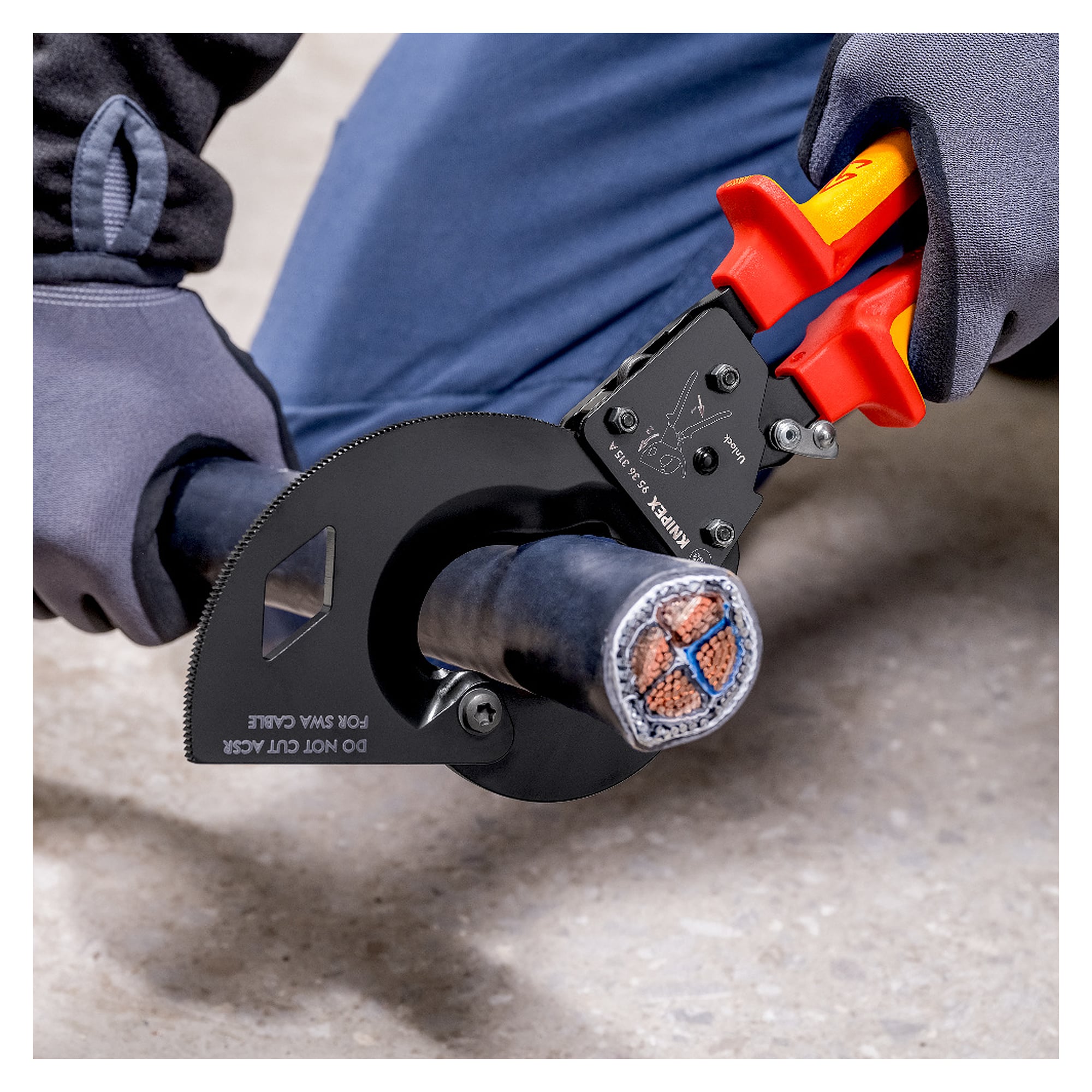 Coupe-câbles pour câbles armés acier SWA jusqu'à 45 mm, isolé VDE 1000 V, 315 mm