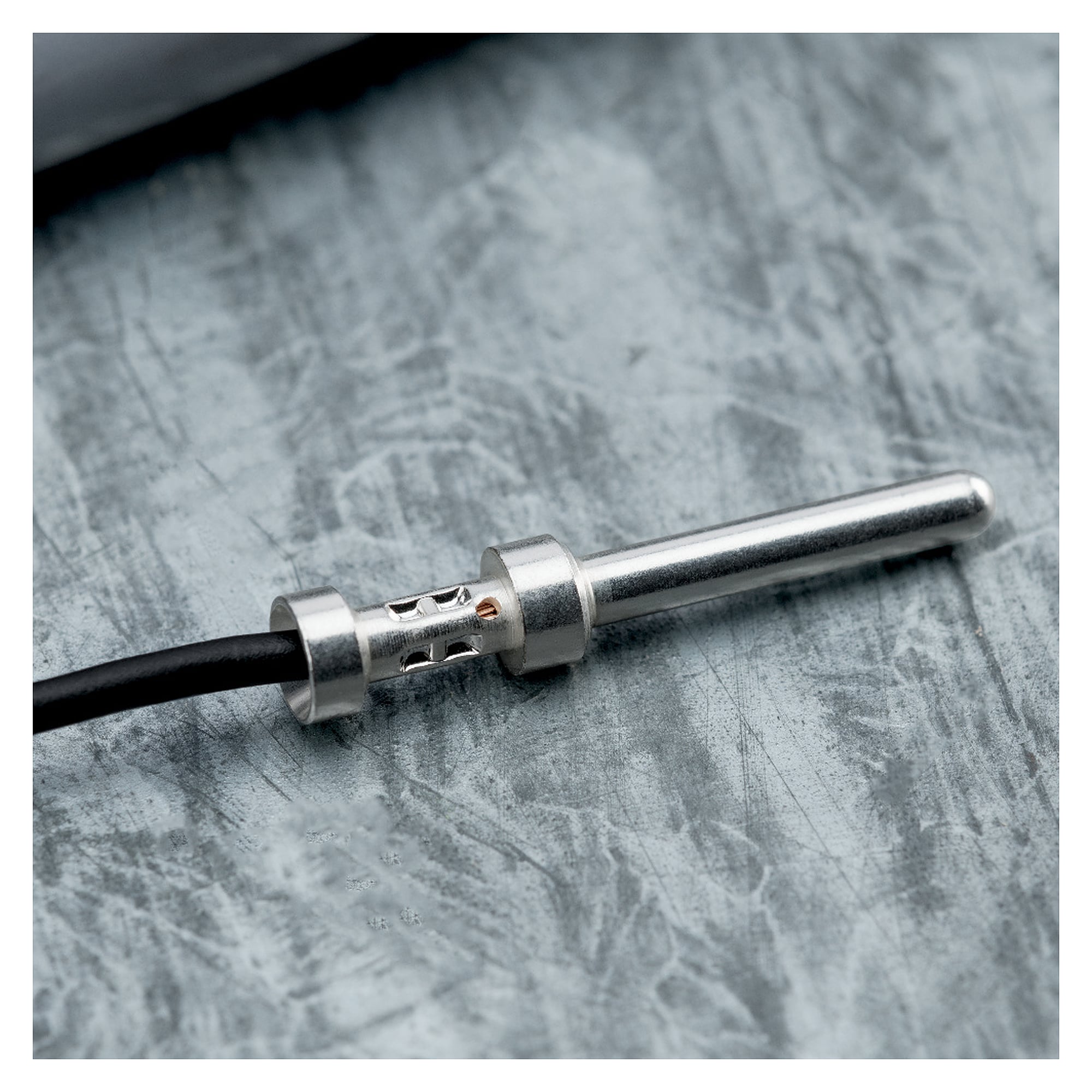 Vierdorncrimpzange für gedrehte Kontakte 0,14 bis 6 mm², digital einstellbar, Länge 240 mm