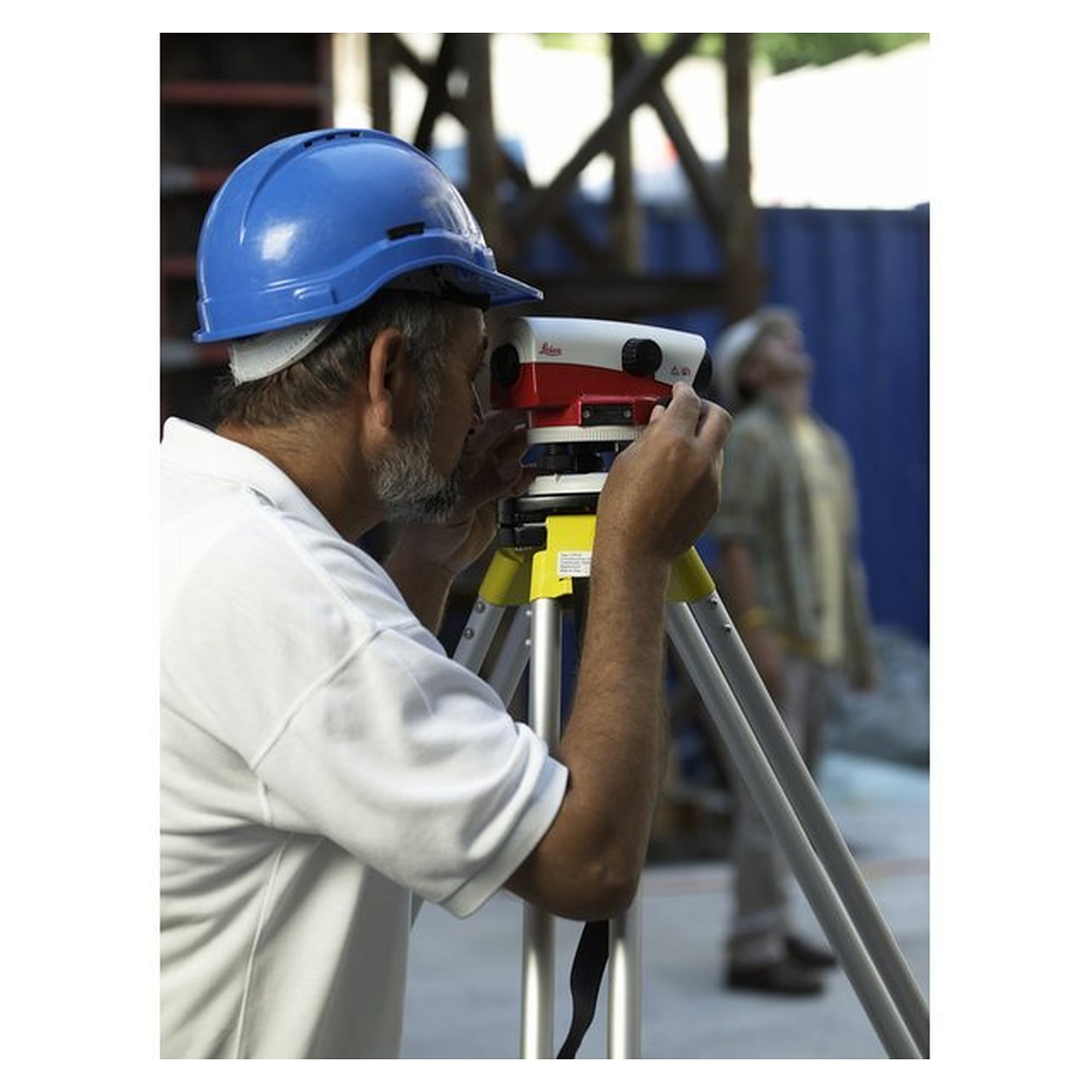Baustellen-Nivellier-Set 20-fach IP57 mit Stativ und Teleskoplatte 5 m - Leica NA720