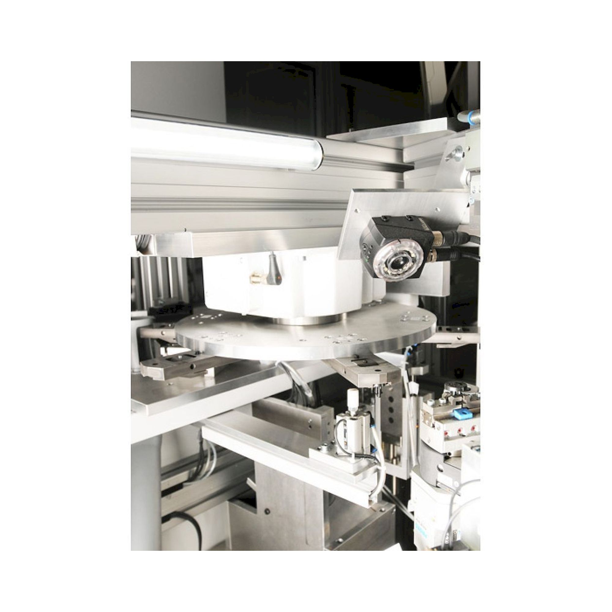 LEANLED II luminaire LED en saillie 1520 mm cache opalin blanc 39 W 120°, IP54 - LED2WORK 111010-17