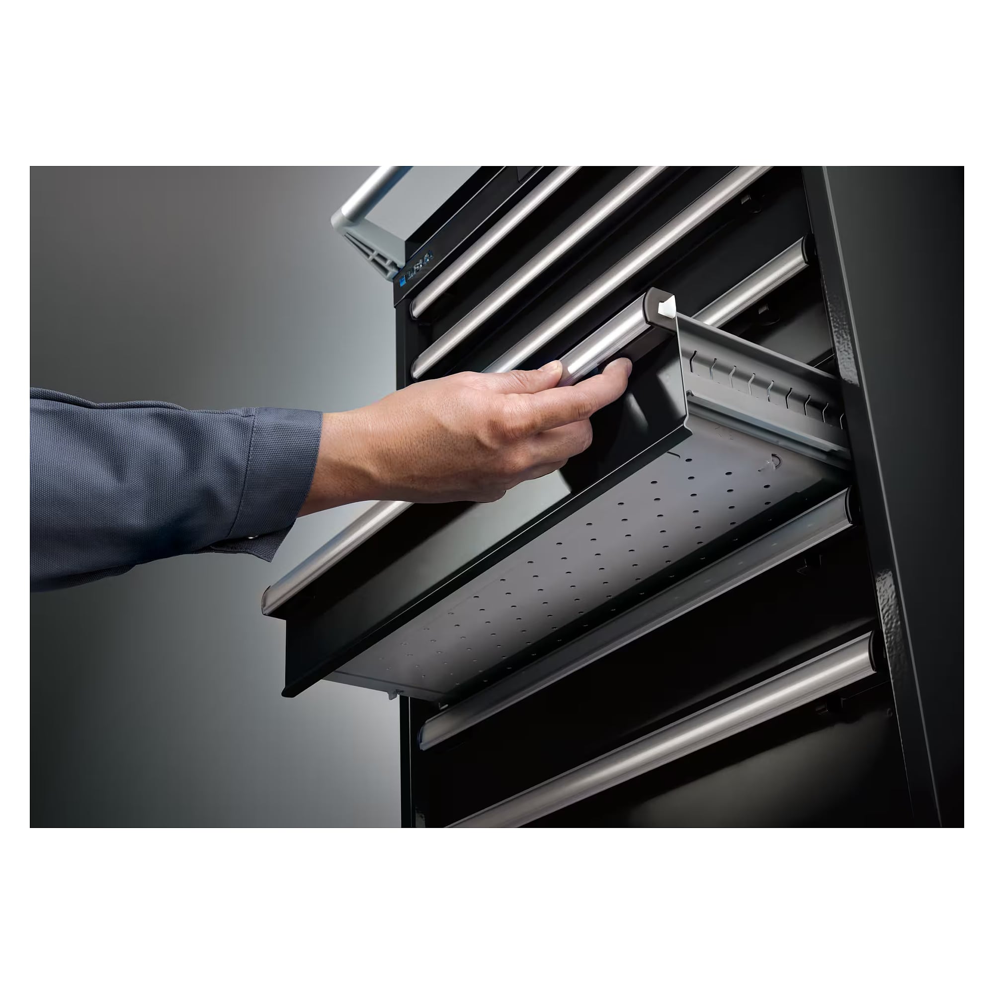 Tiroir ESD 36x27E, utile 612x459 mm, hauteur de façade 125 mm, 75 kg, sécurité individuelle à droite - Lista 95.566