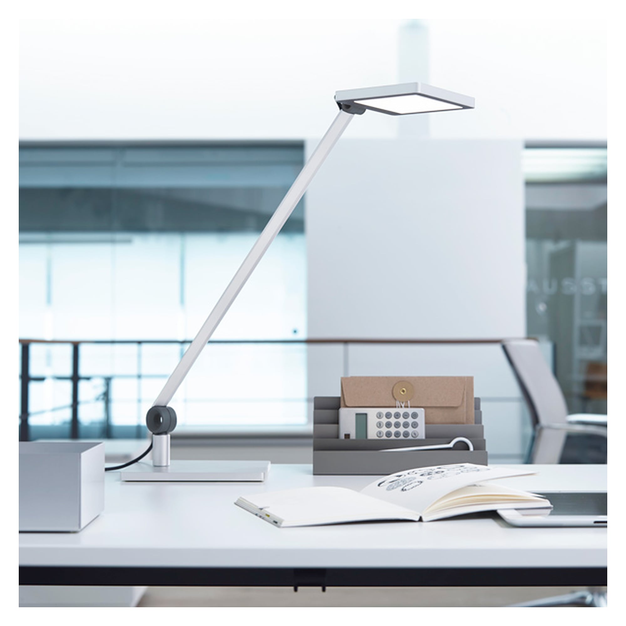 LED-Arbeitsplatzleuchte PARA.MI MFTL 108 R, 600 lm, 4000 K, silber