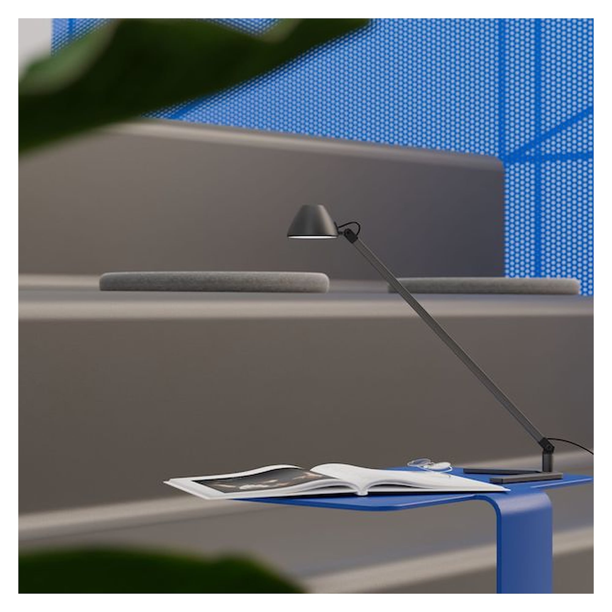 LED task luminaire LUCIO LUM 500/830/D, 265 lm, 3000 K warm white, table base