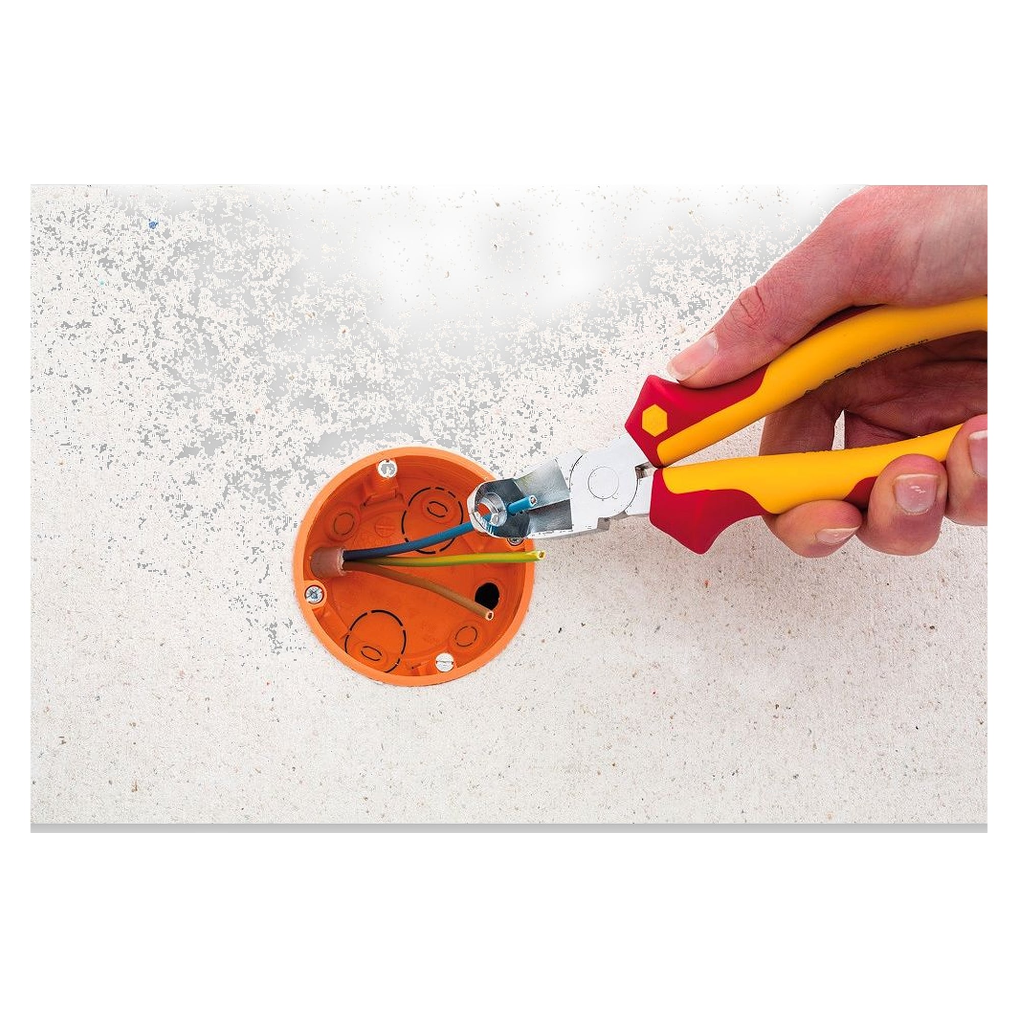 Pince d'installation TriCut Professional electric 3 en 1 170 mm, VDE - Wiha 38853