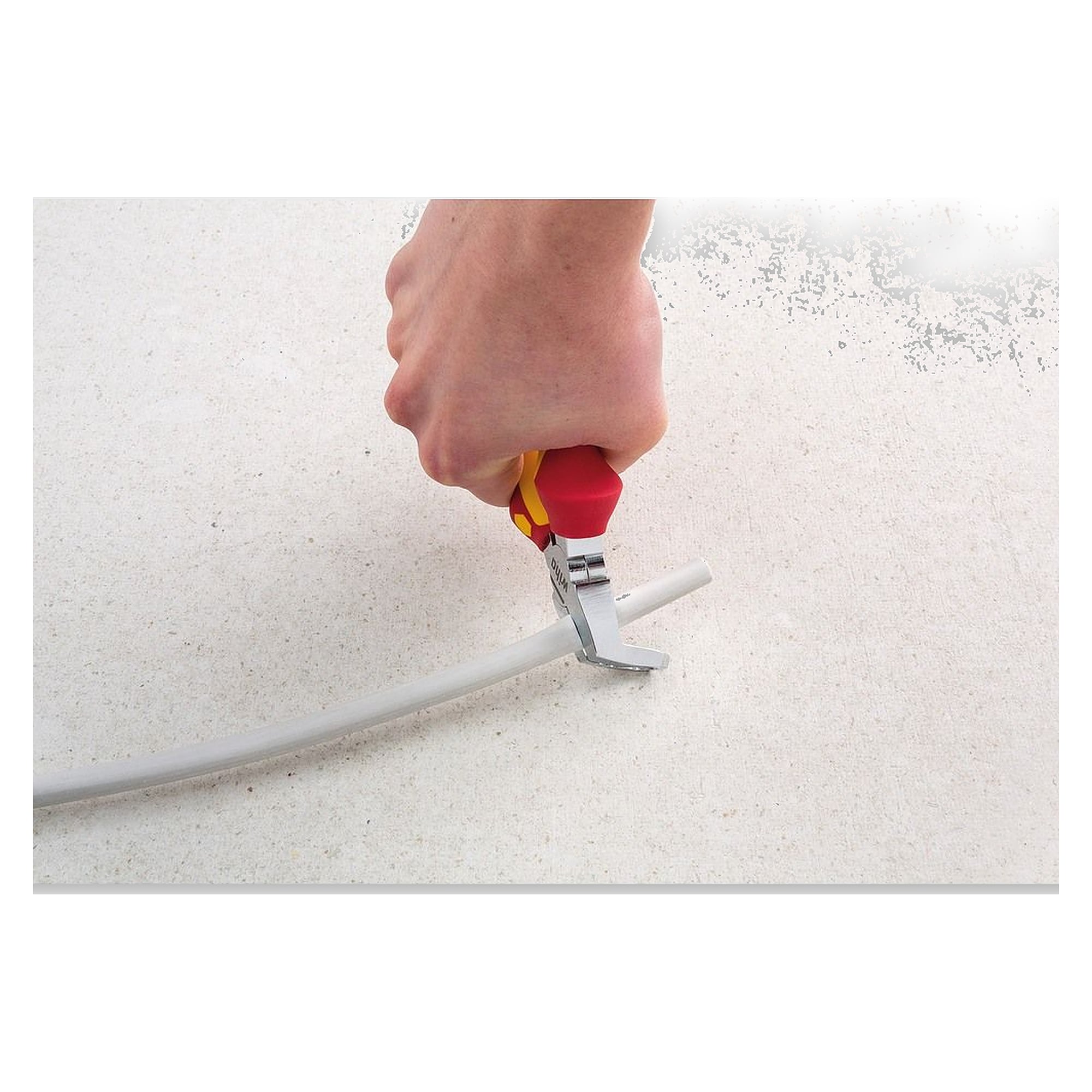 Pince d'installation TriCut Professional electric 3 en 1 170 mm, VDE - Wiha 38853